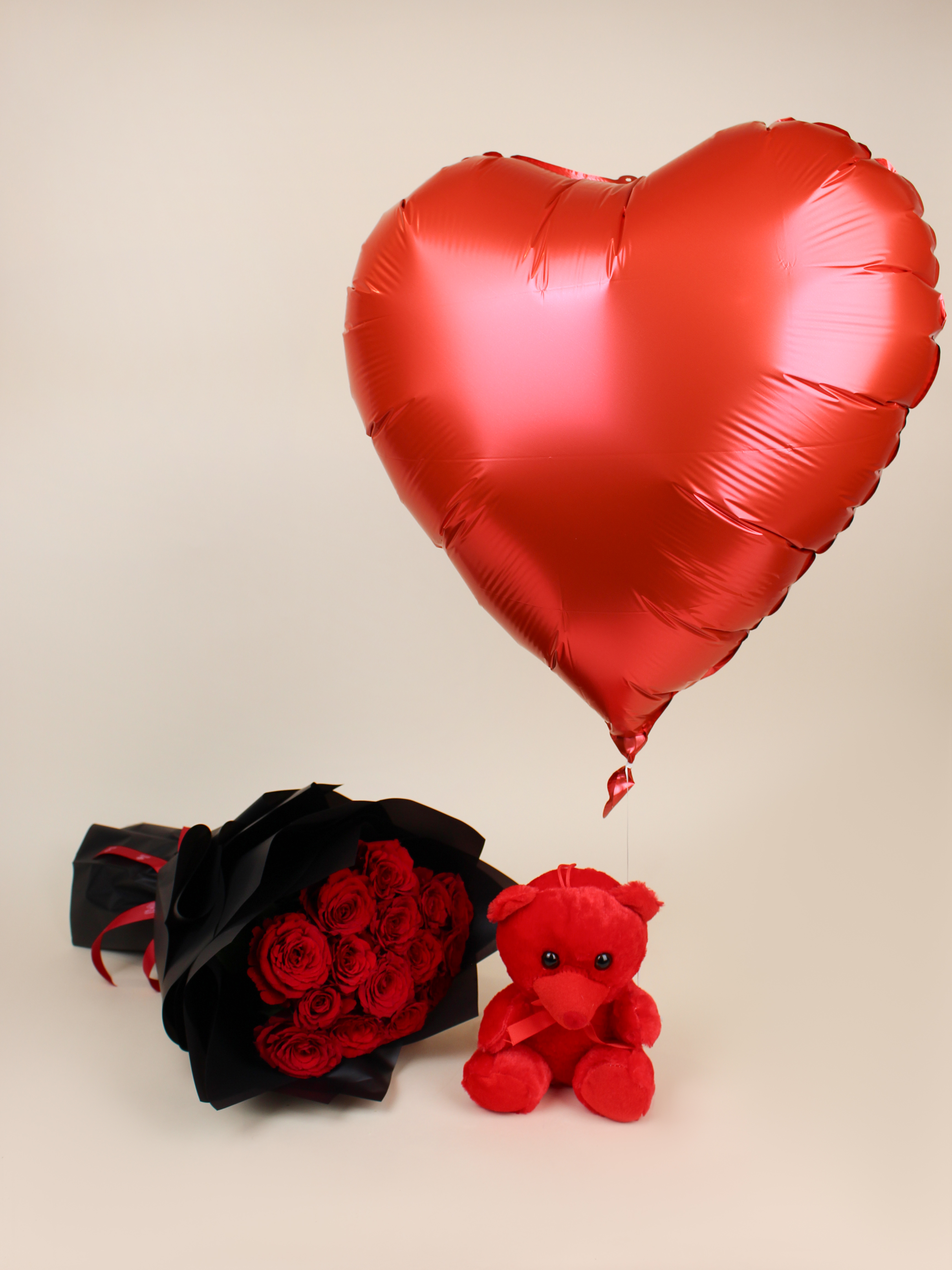  عشق أحمر 