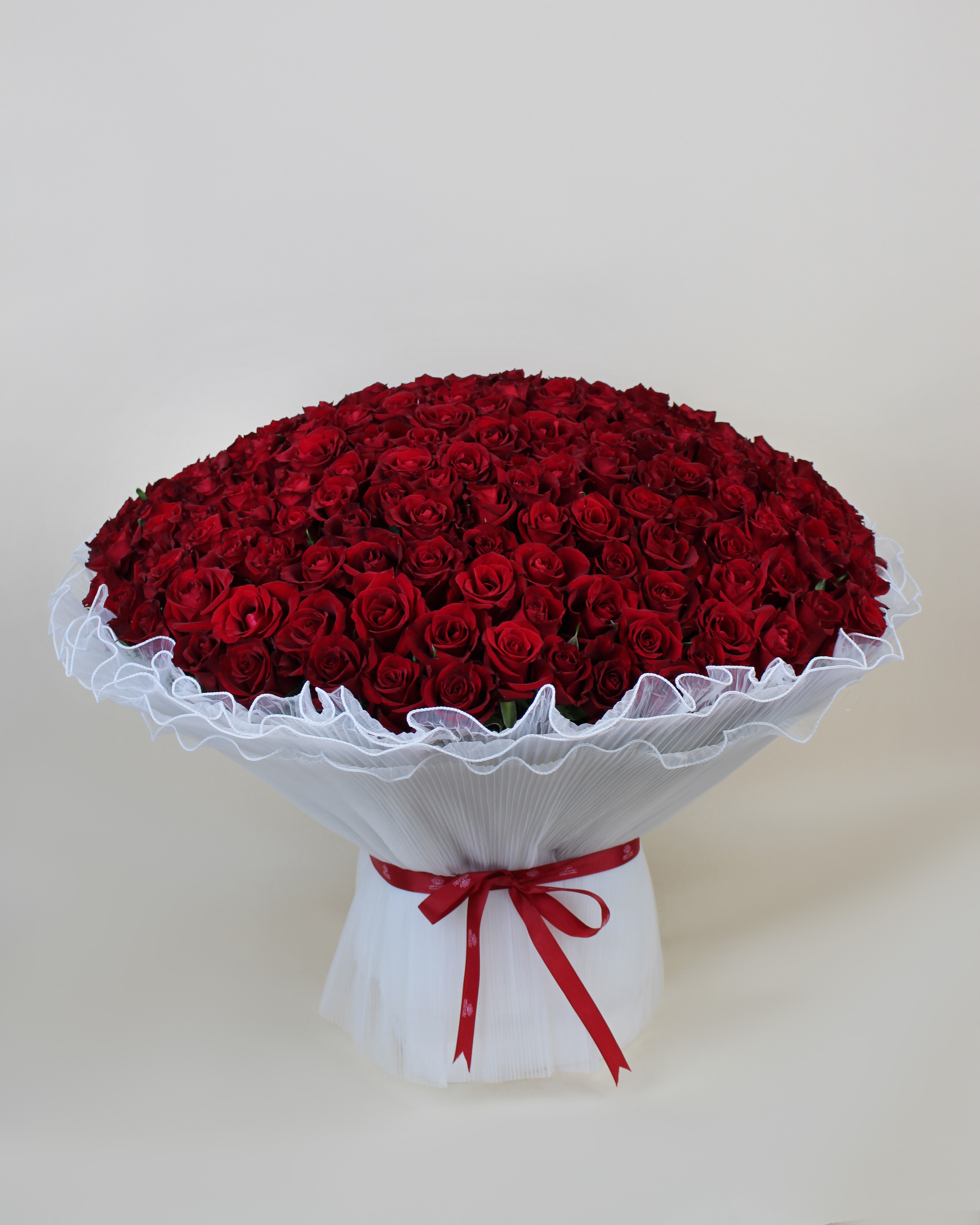  باقة 200 روز أحمر 