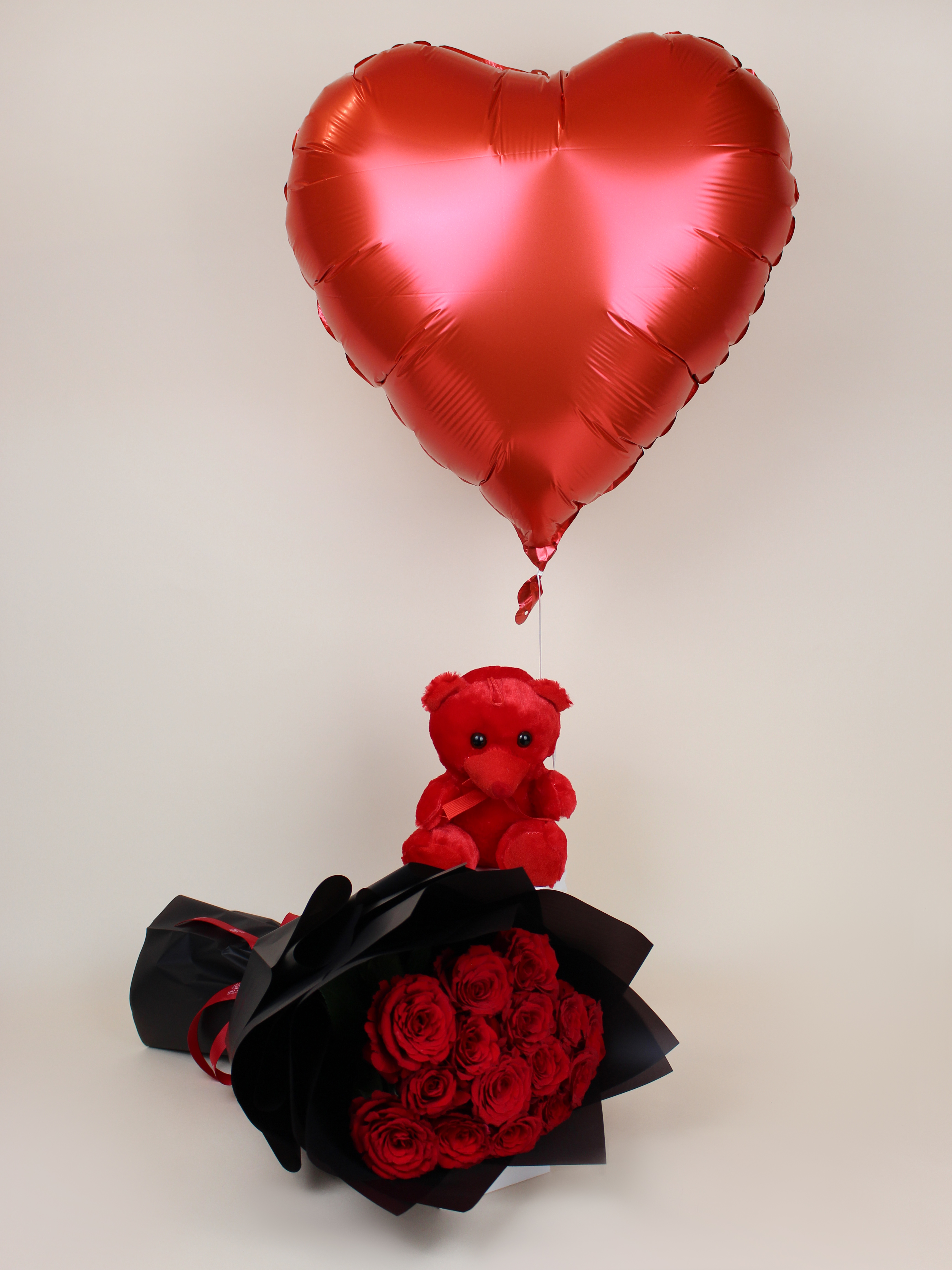  عشق أحمر 