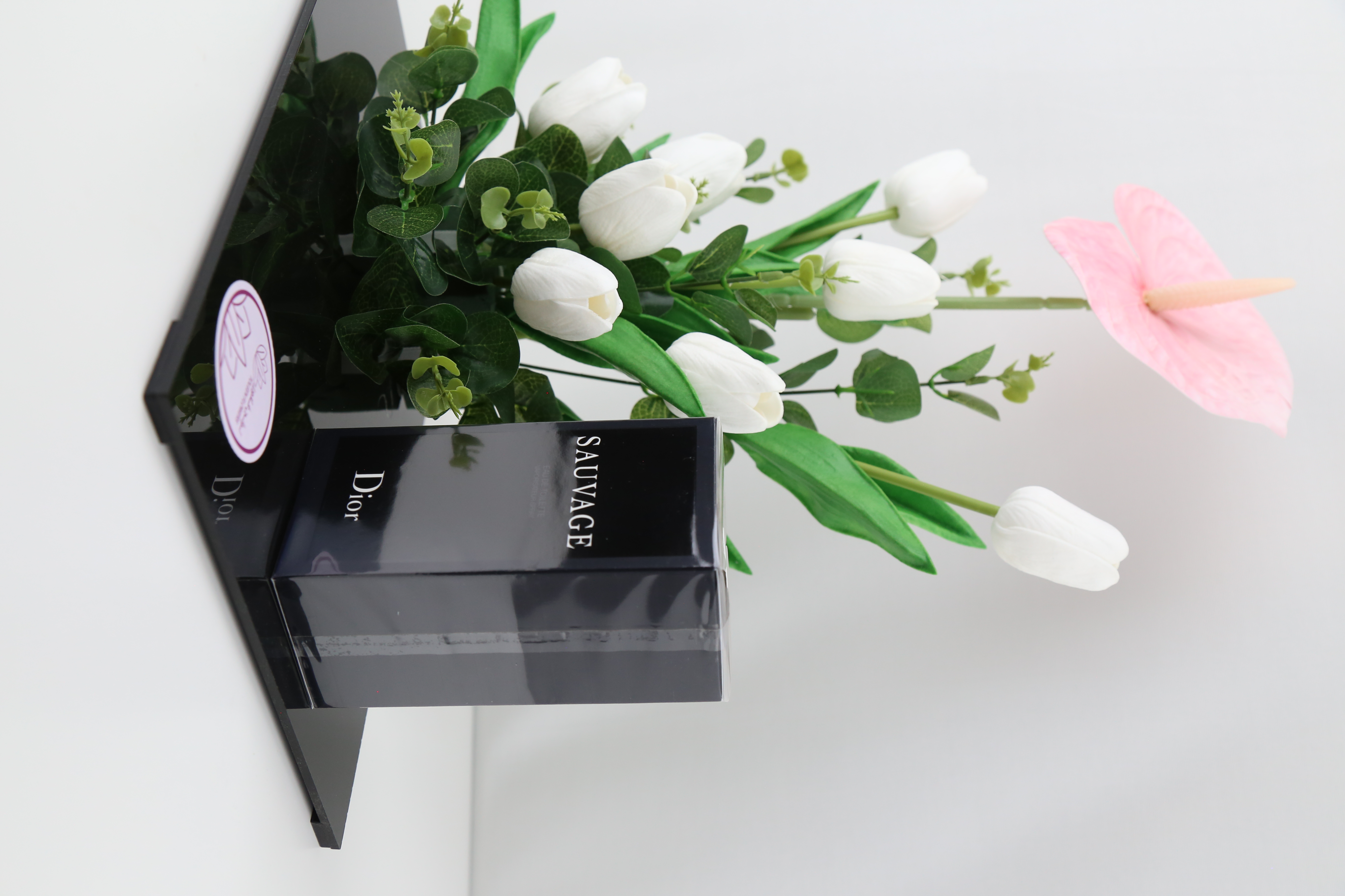  عطر سوفاج للرجال بتنسيق راقي 