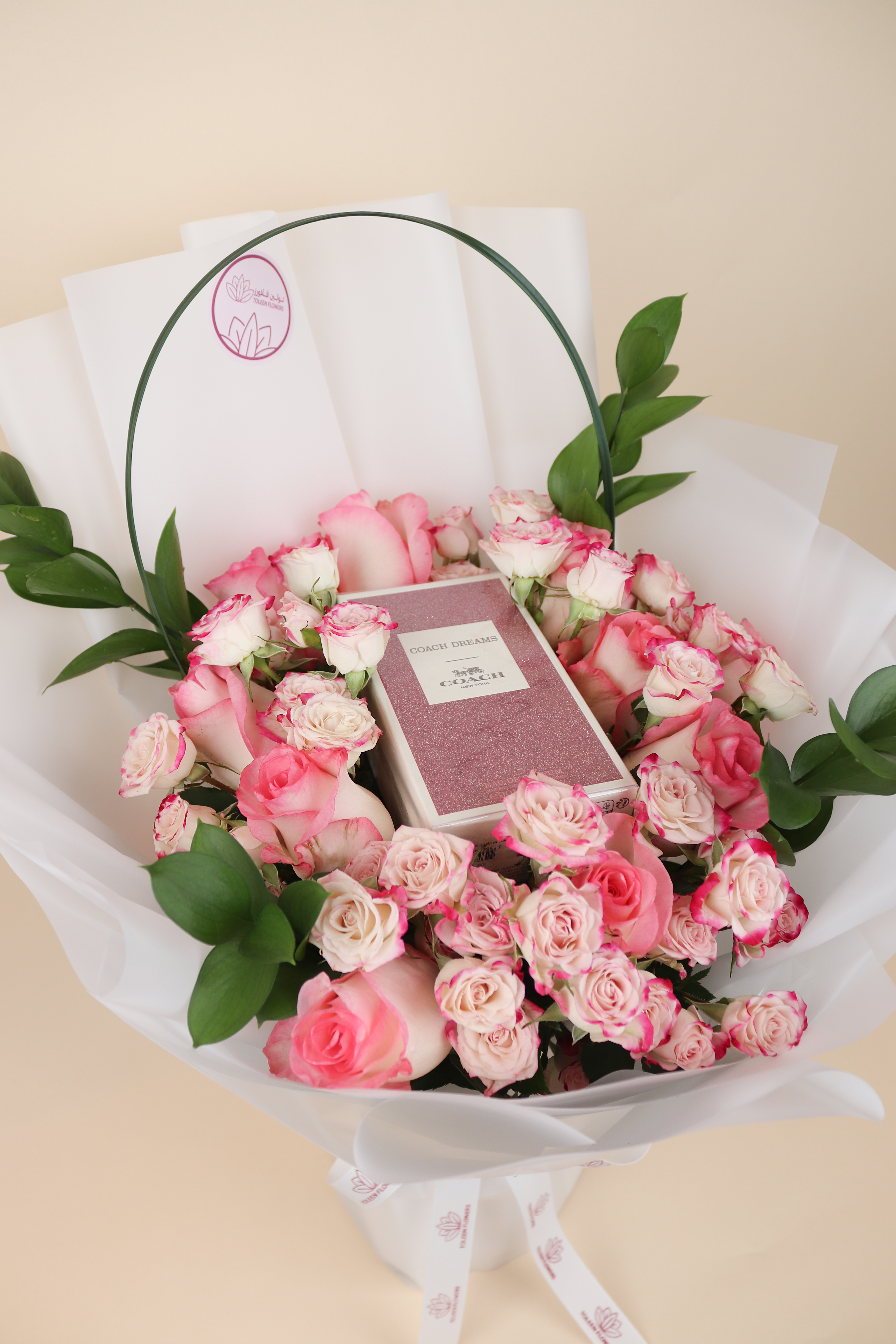  بوكيه ورد مع عطر 