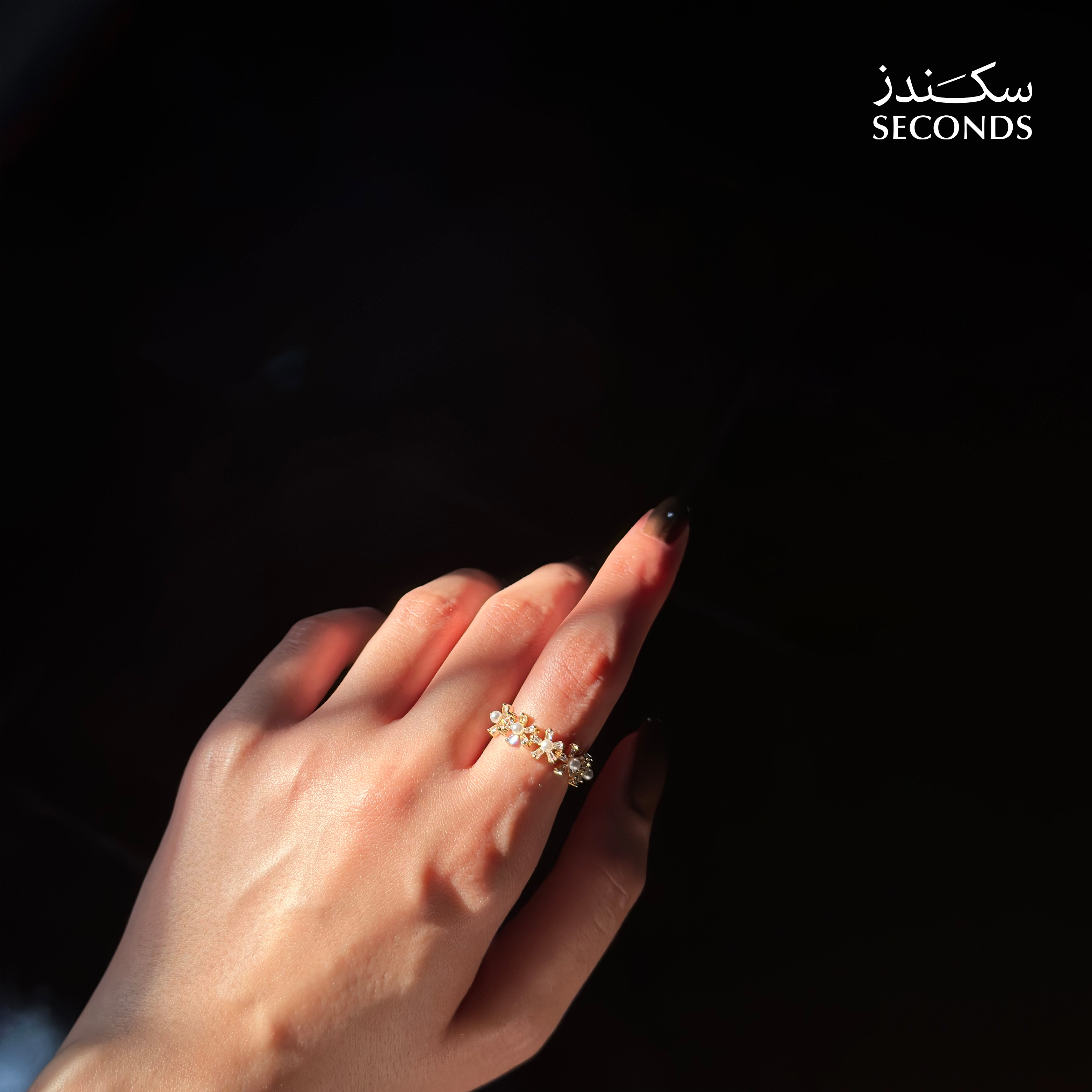 خاتم نماء بتصميم زهور 