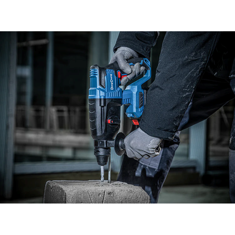 DongCheng 20V 4Ah Brushless Cordless Rotary Hammer Drill (24mm) - DCZC04-24