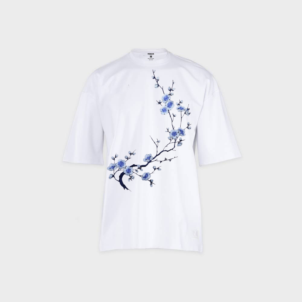 تيشيرت NOVUS BRAND Santorini Bloom أبيض - صورة أمامية للمنتج توضح تصميم الزهور