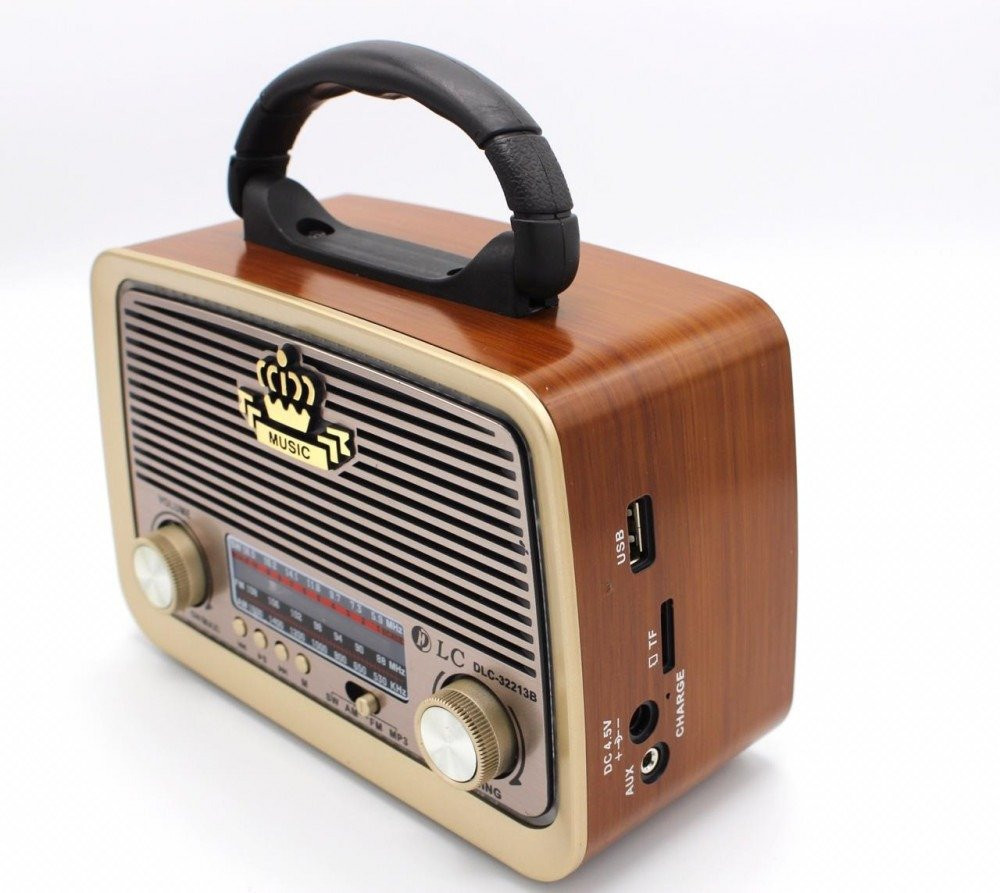 Classic vintage radio with elegant retro design and clear sound for home and office décor