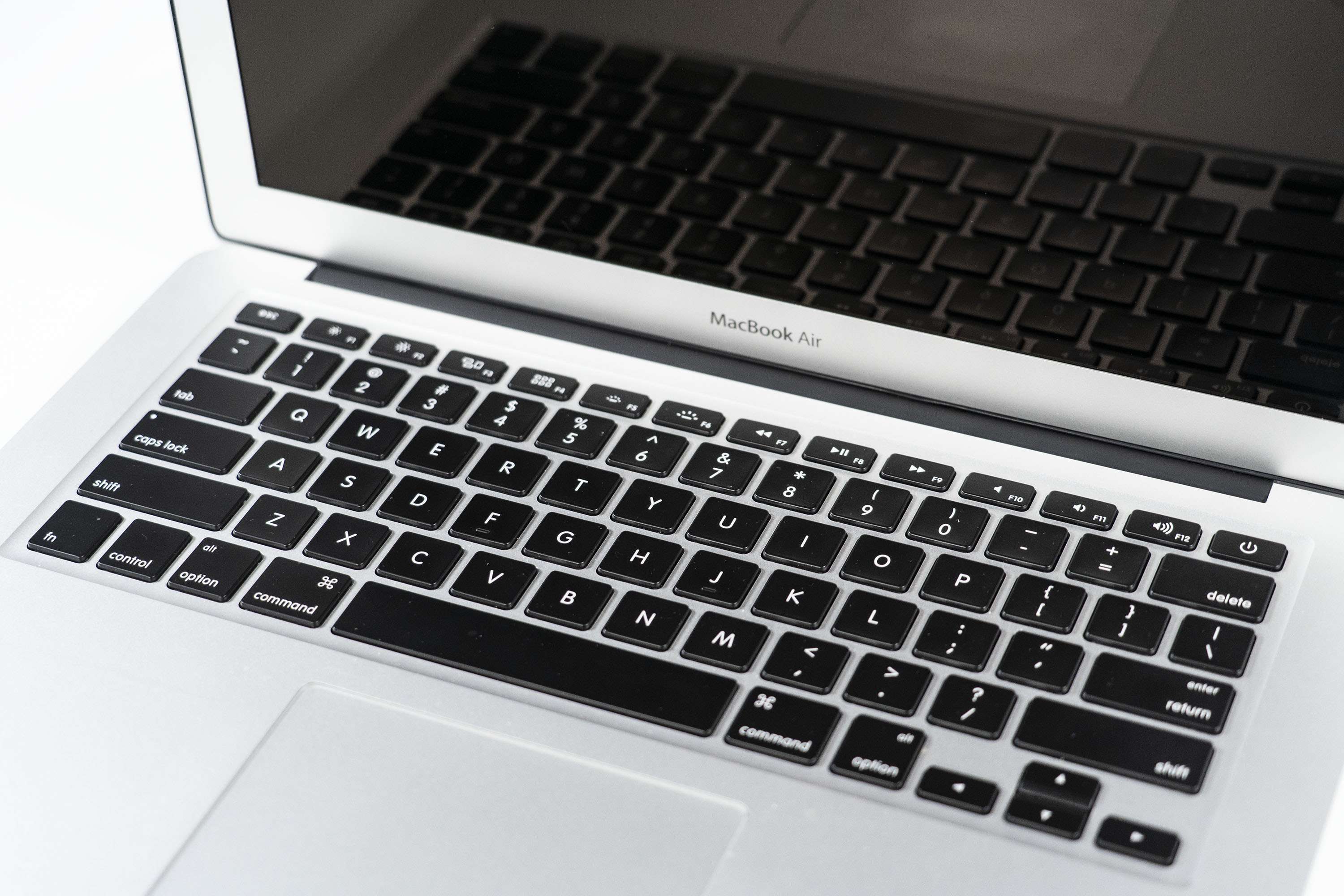 Refurbished Apple MacBook Air 13-inch 2017 Core i5 laptop