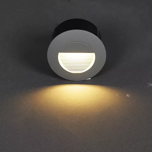  إضاءة درج دفن LED دائرية سوداء 5 واط (لون أصفر دافئ) 