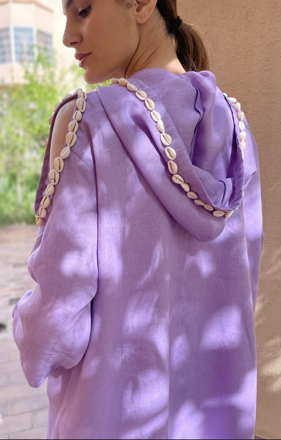 فستان بنفسجي فاتح