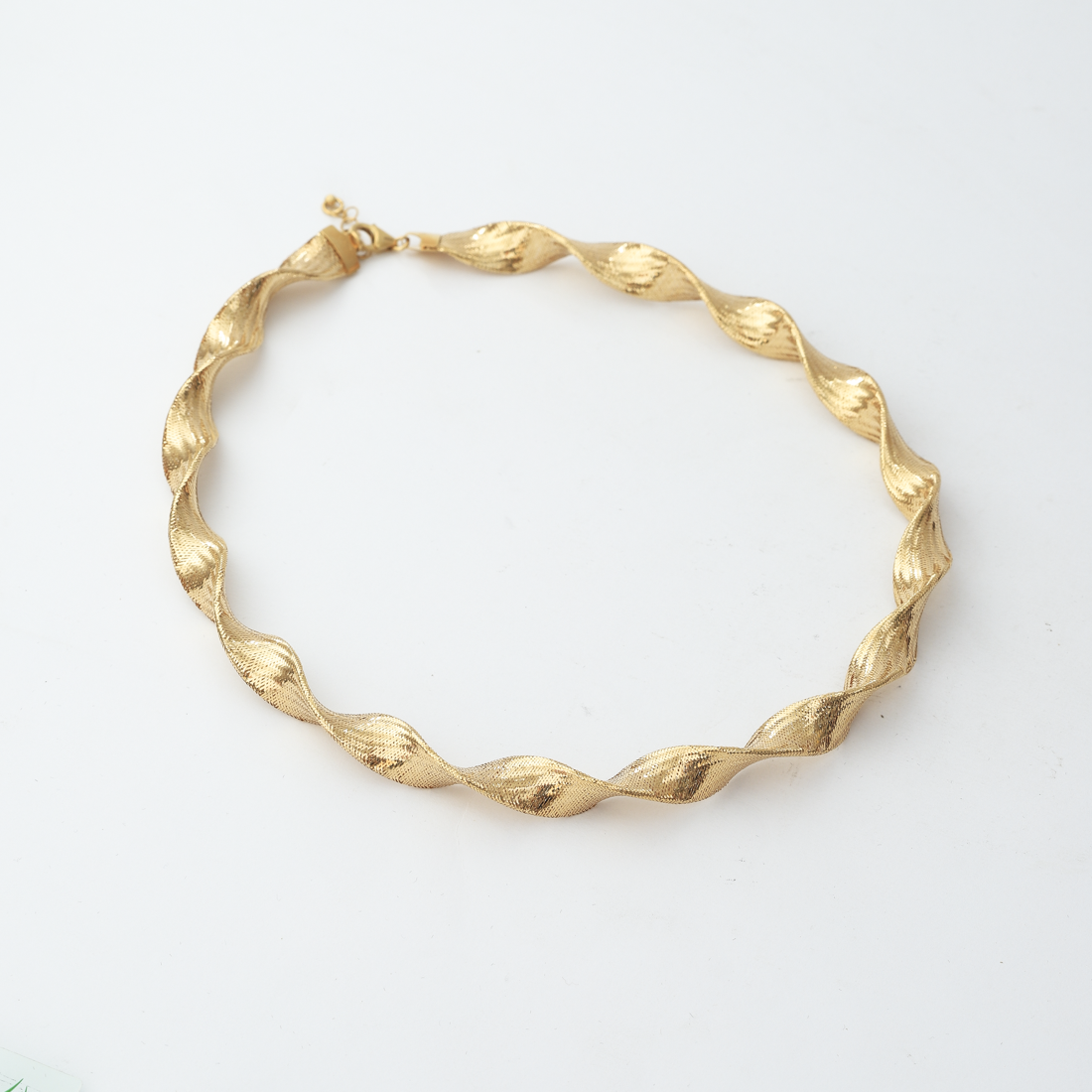   طوق الستريچ عيار 18 c 