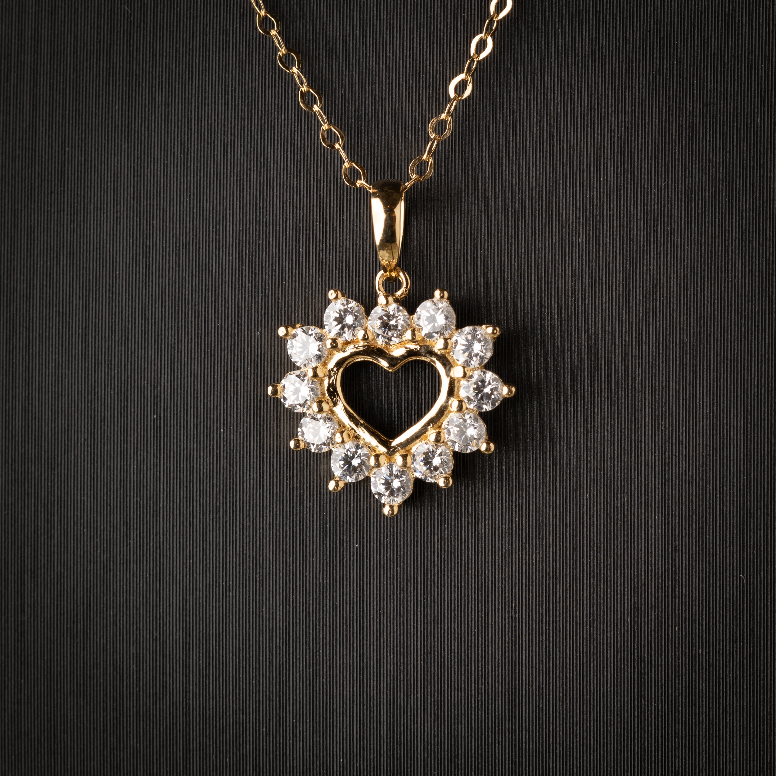  عقد ذهب عيار 18 