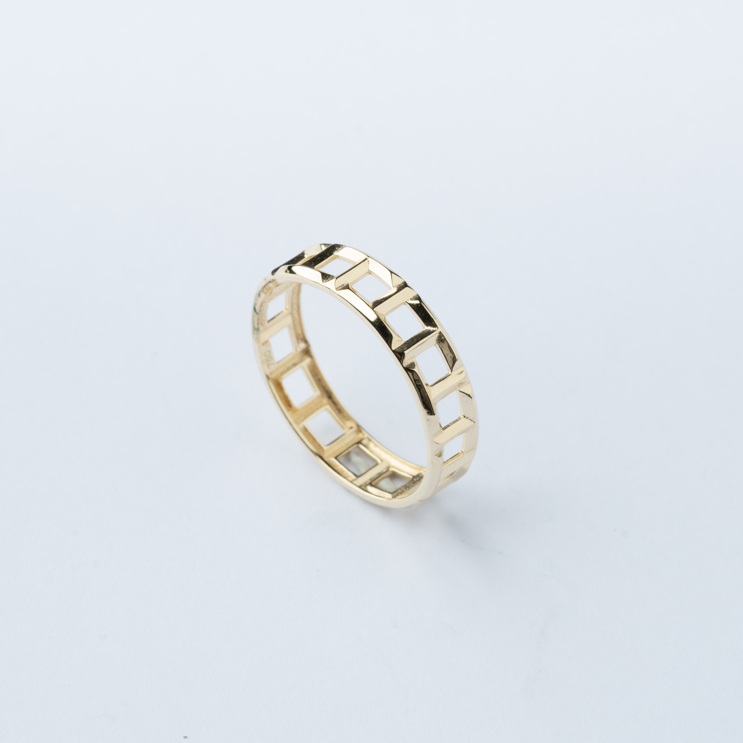  18K Gold Ring 