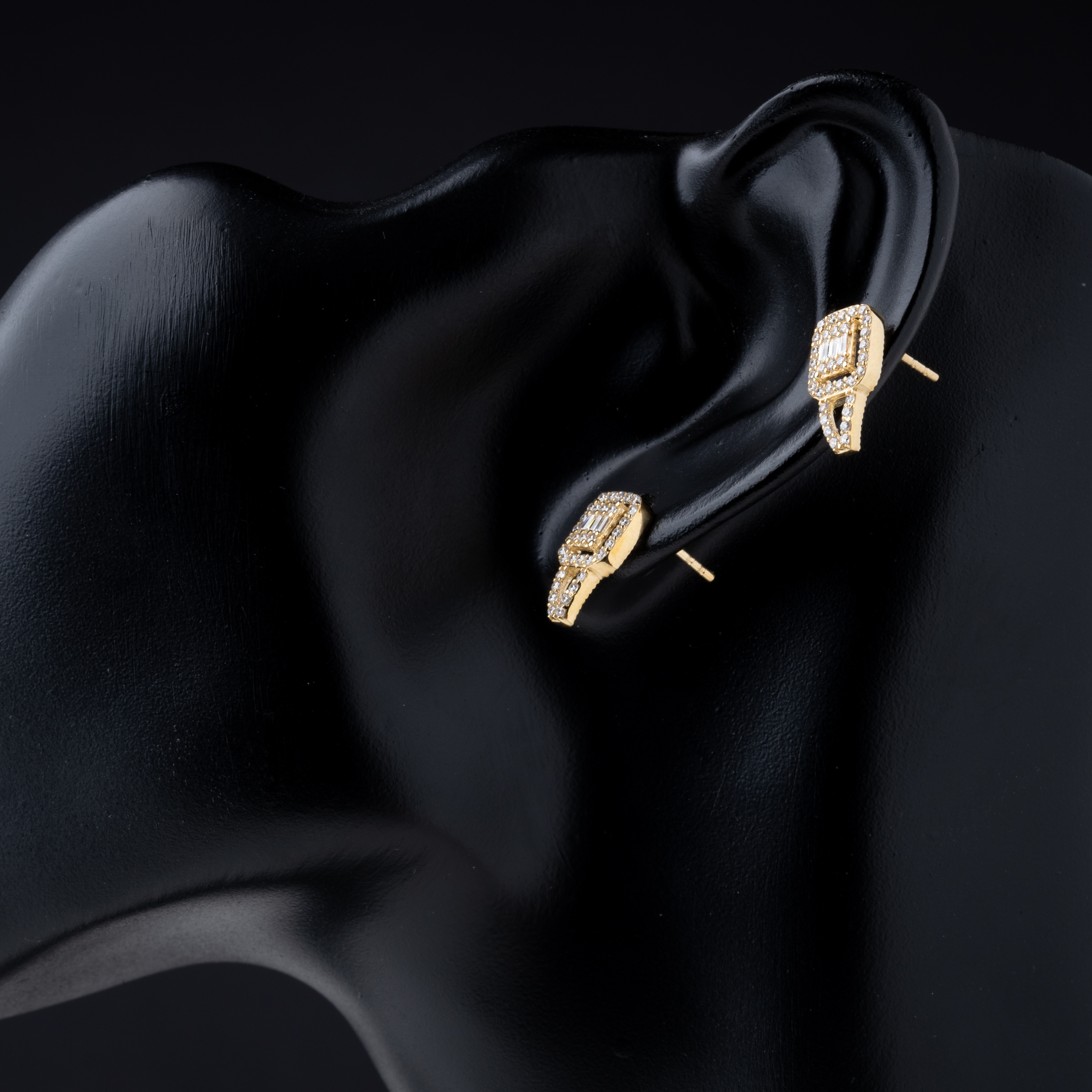  18K Gold Earrings 