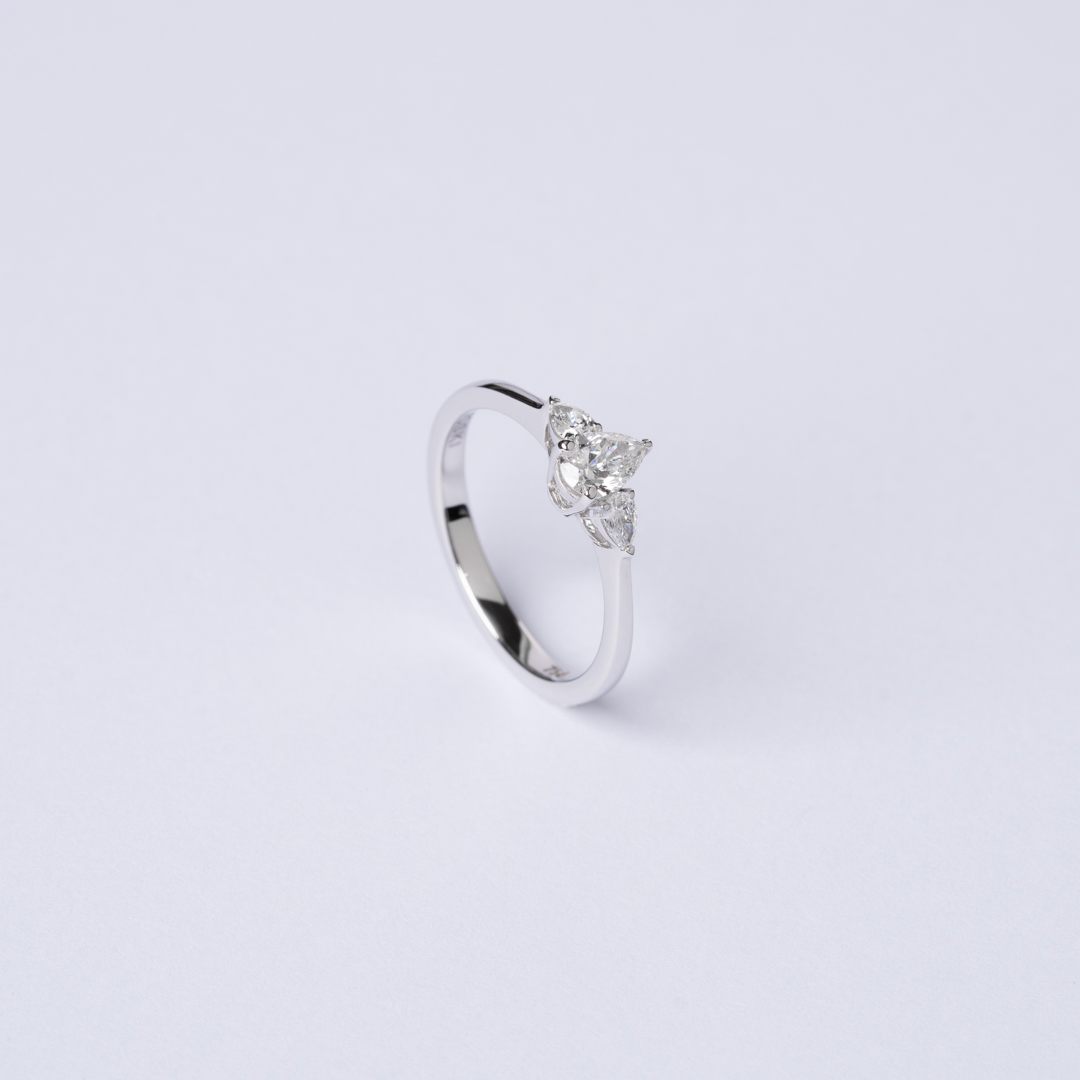  18K Diamond Ring 