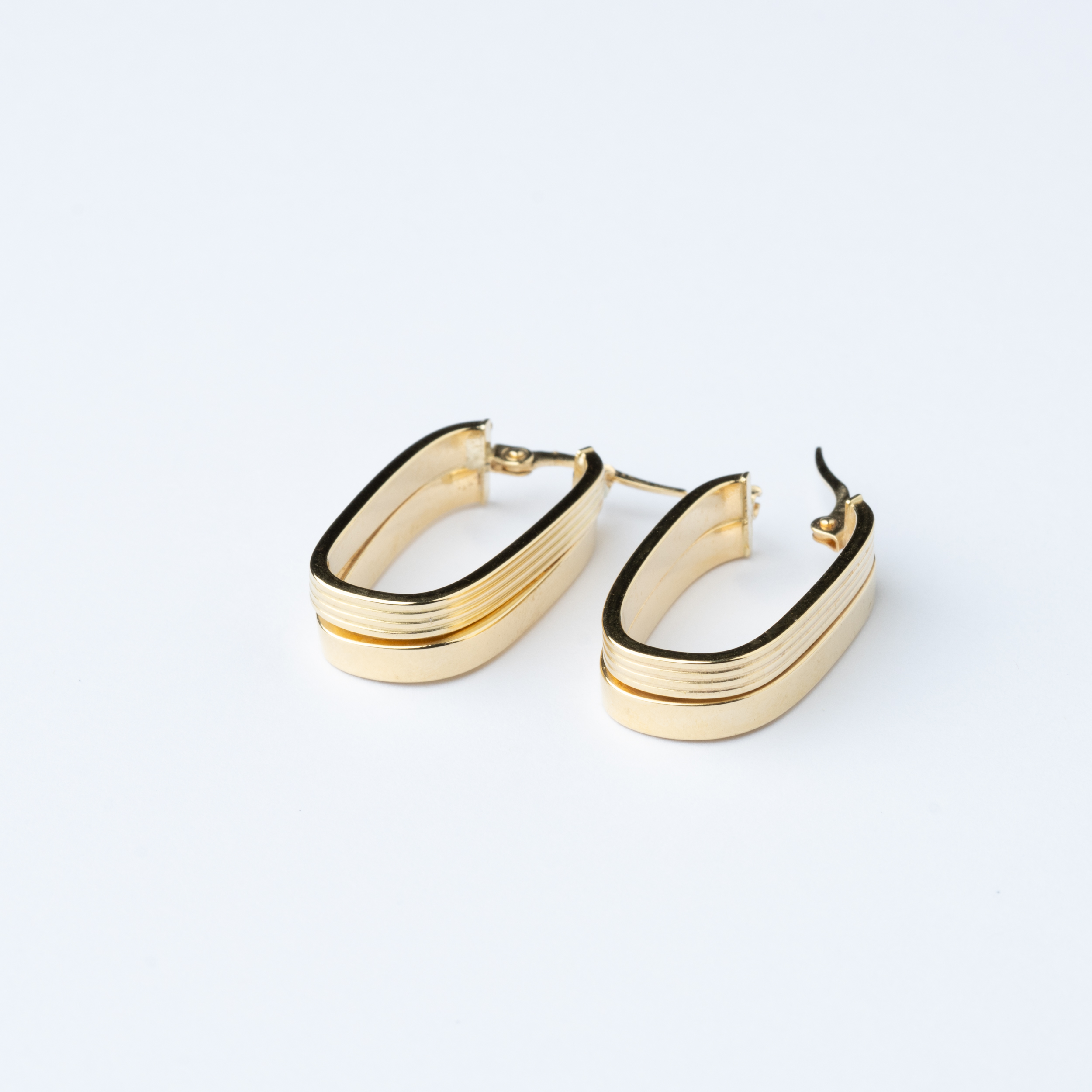 18K Gold Earrings 