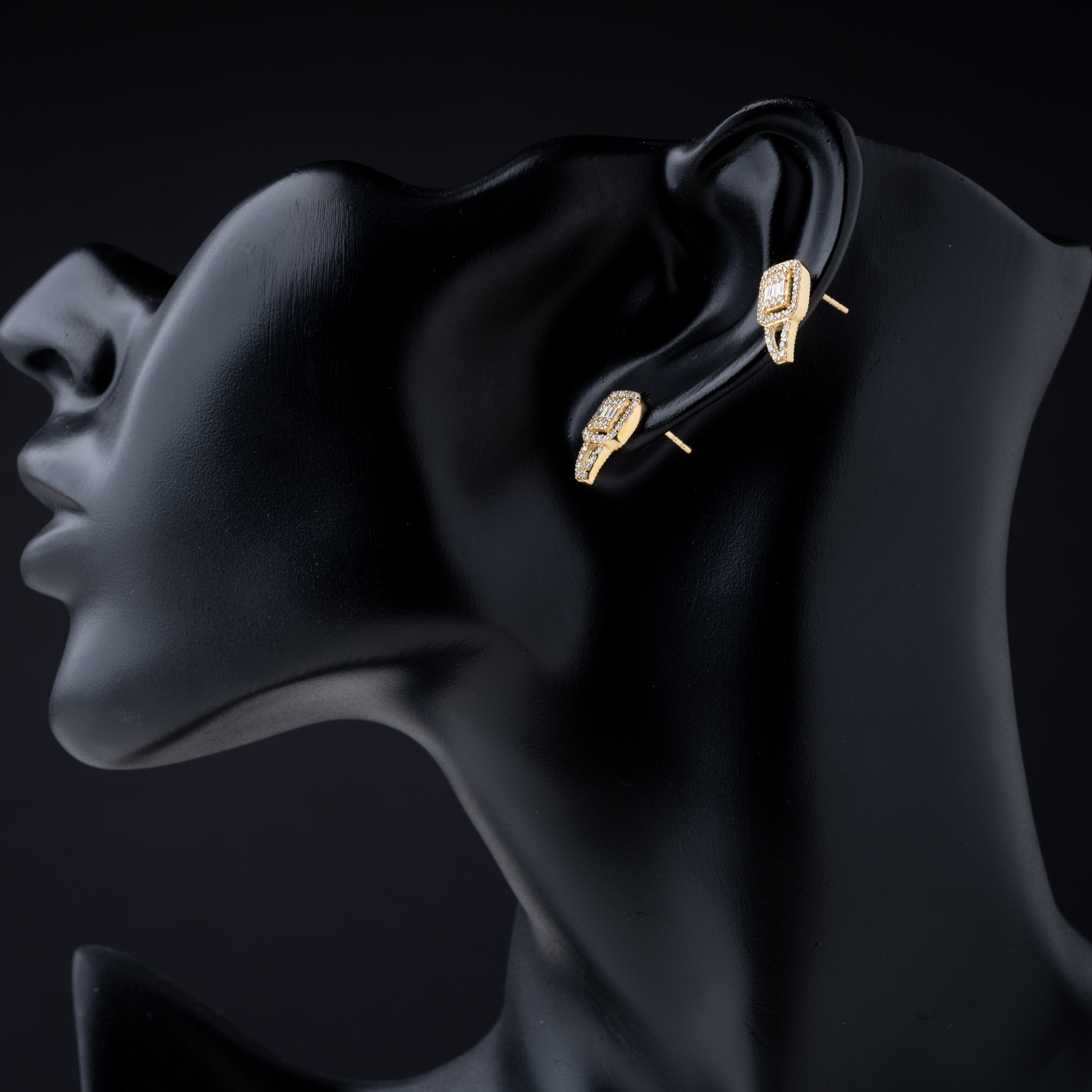 18K Gold Earrings 
