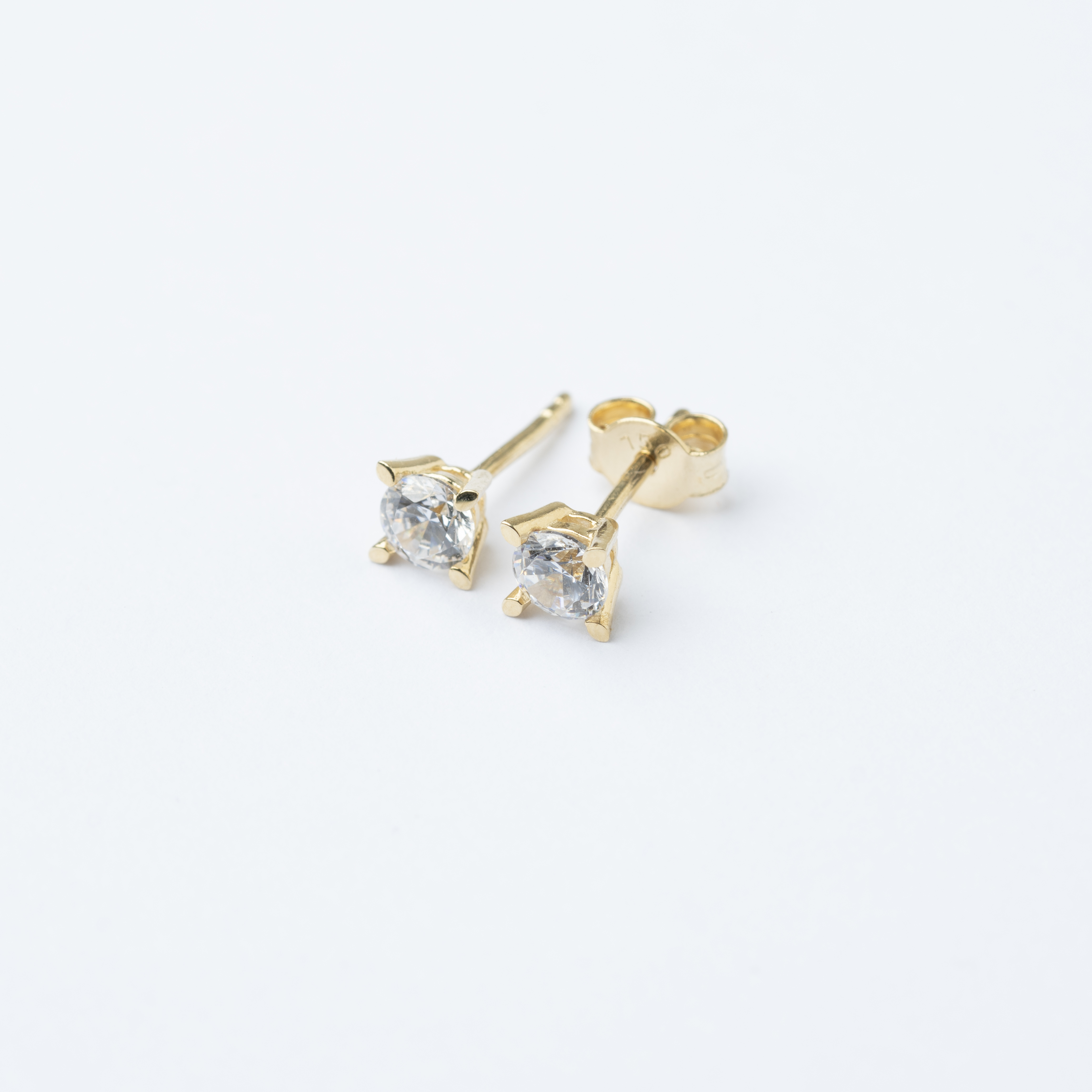  18K Gold Earrings 