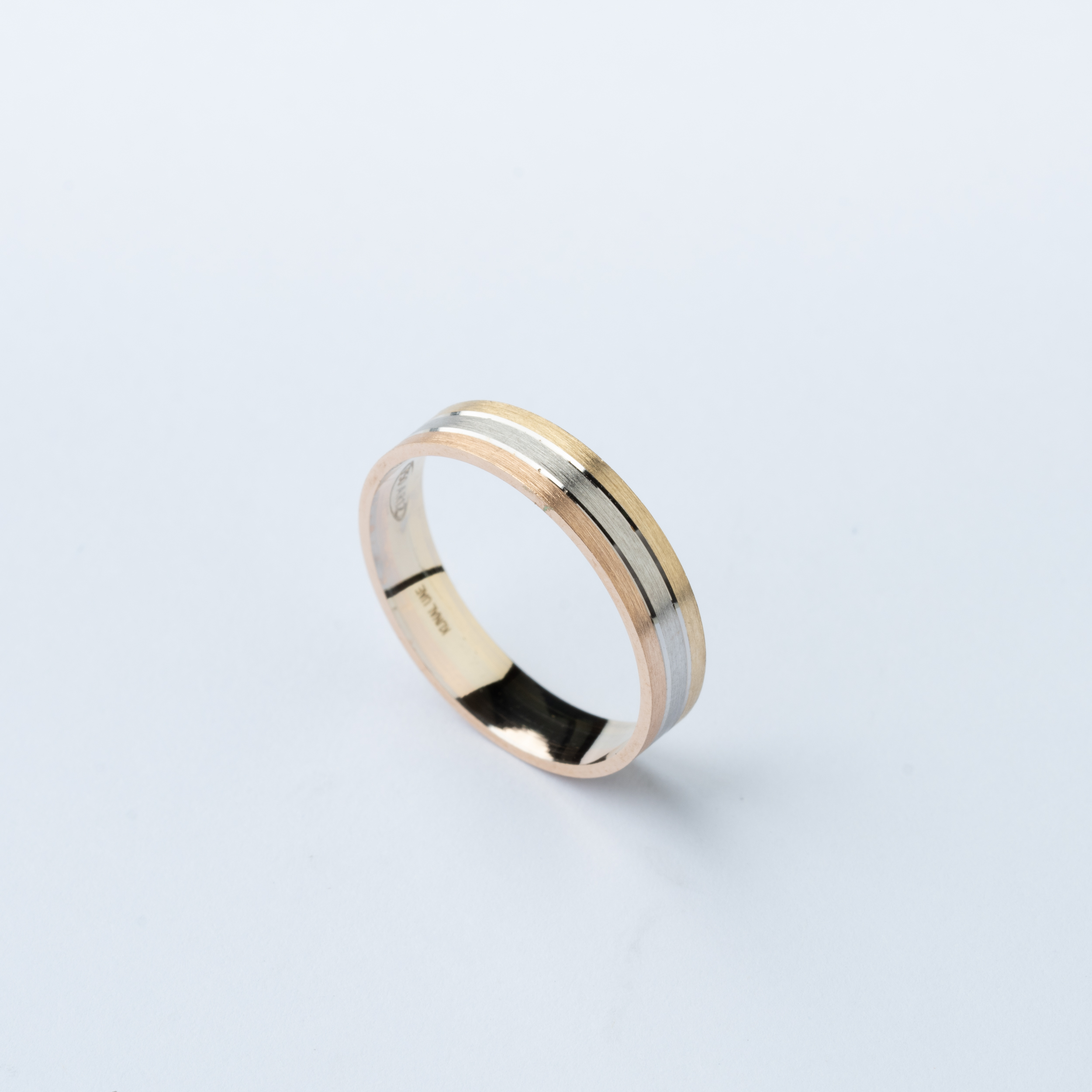  18K Gold Ring 