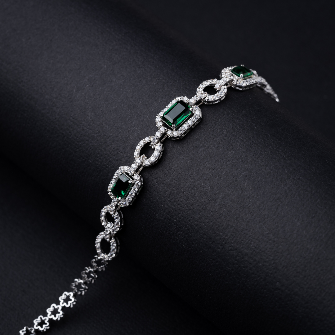  طقم ذهب عيار 18 