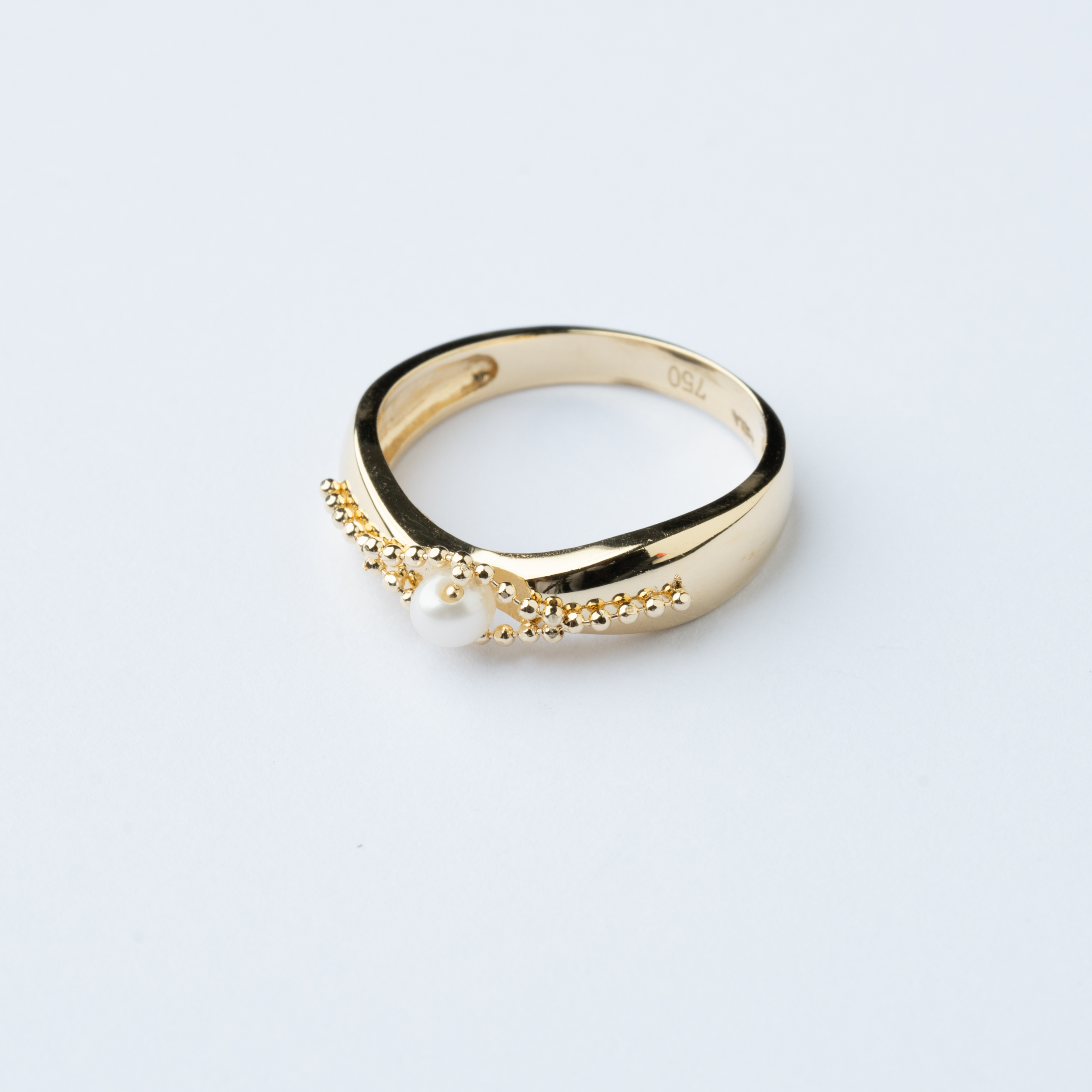  18K Gold Ring 