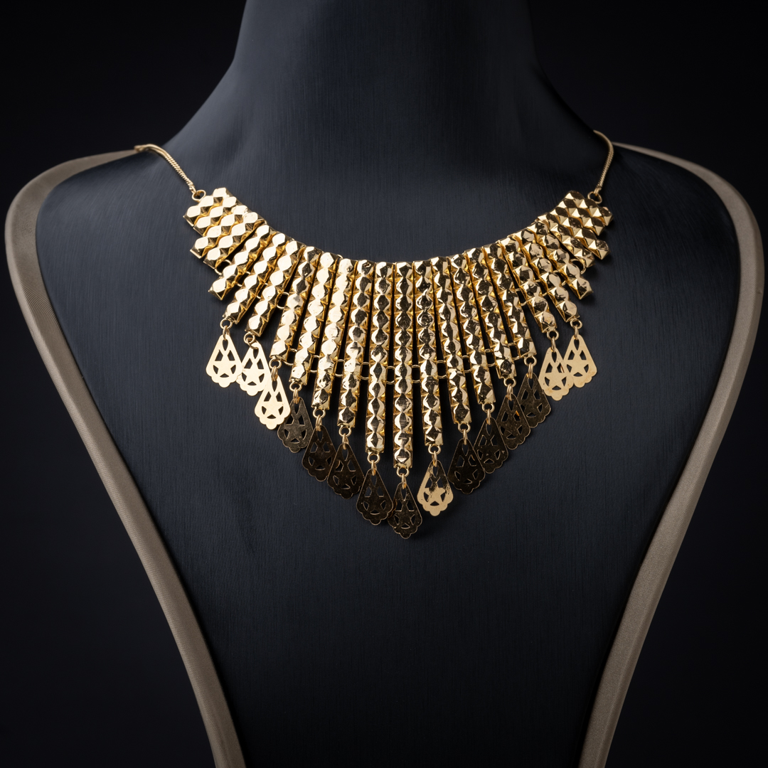  عقد ذهب عيار 21 