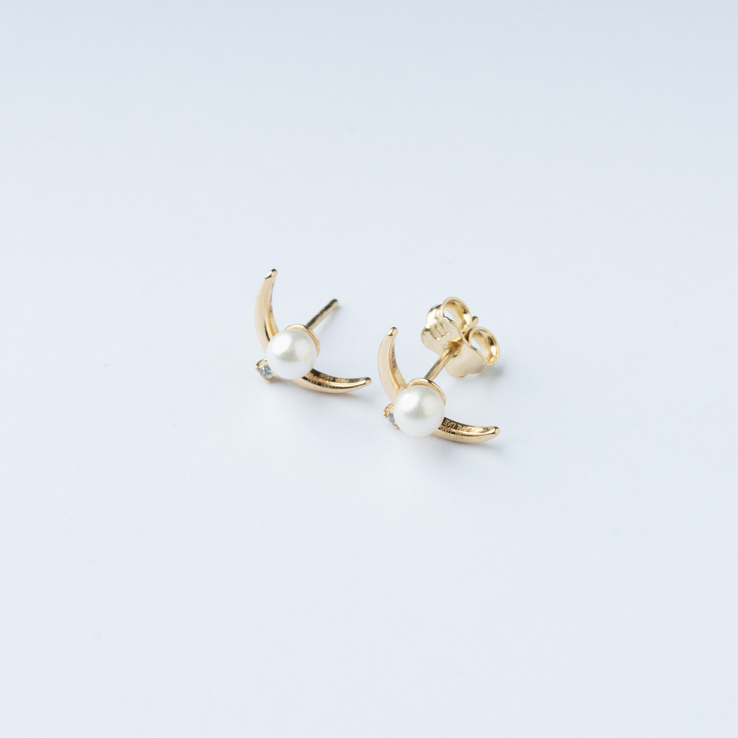  18K Gold Earrings 