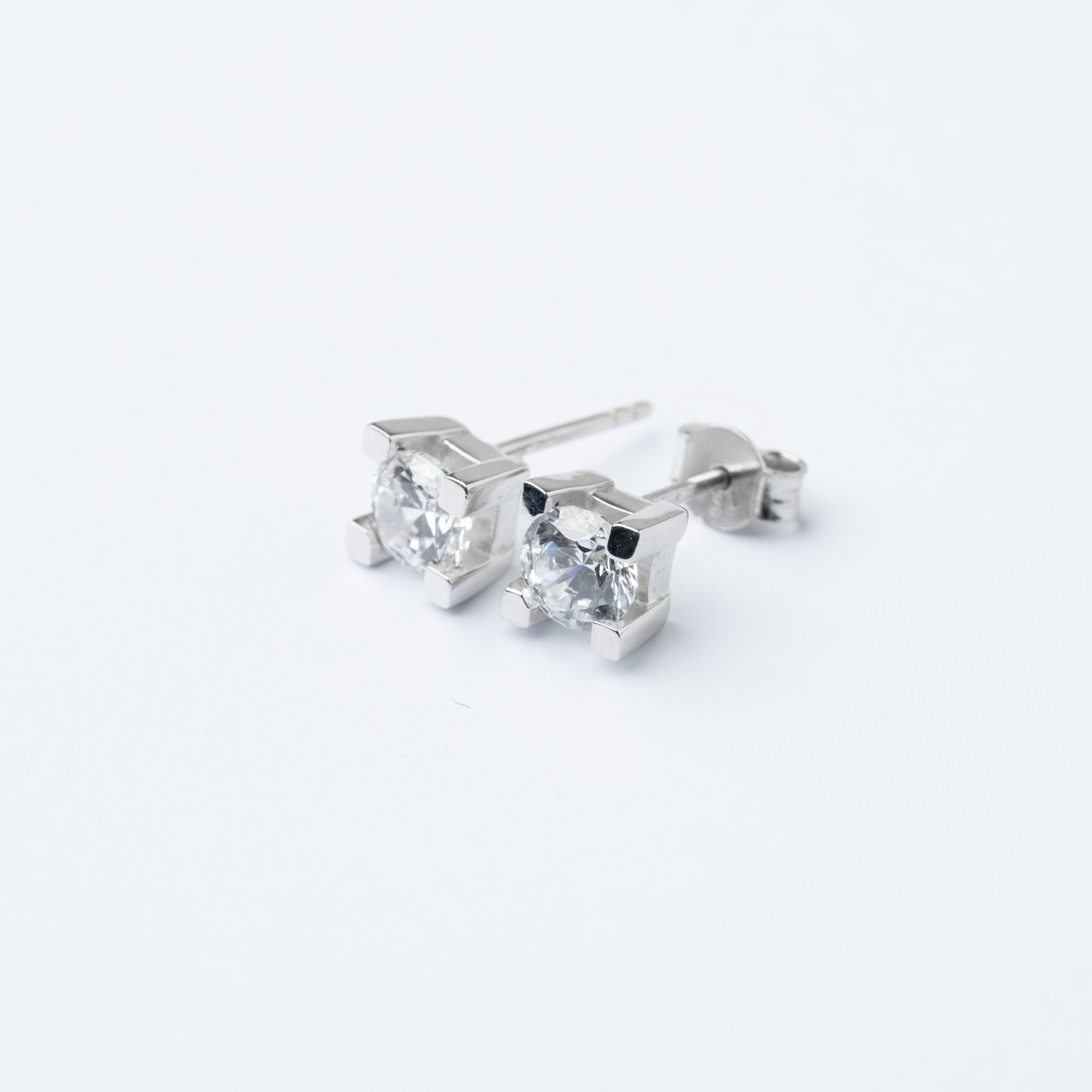  18K Gold Earrings 