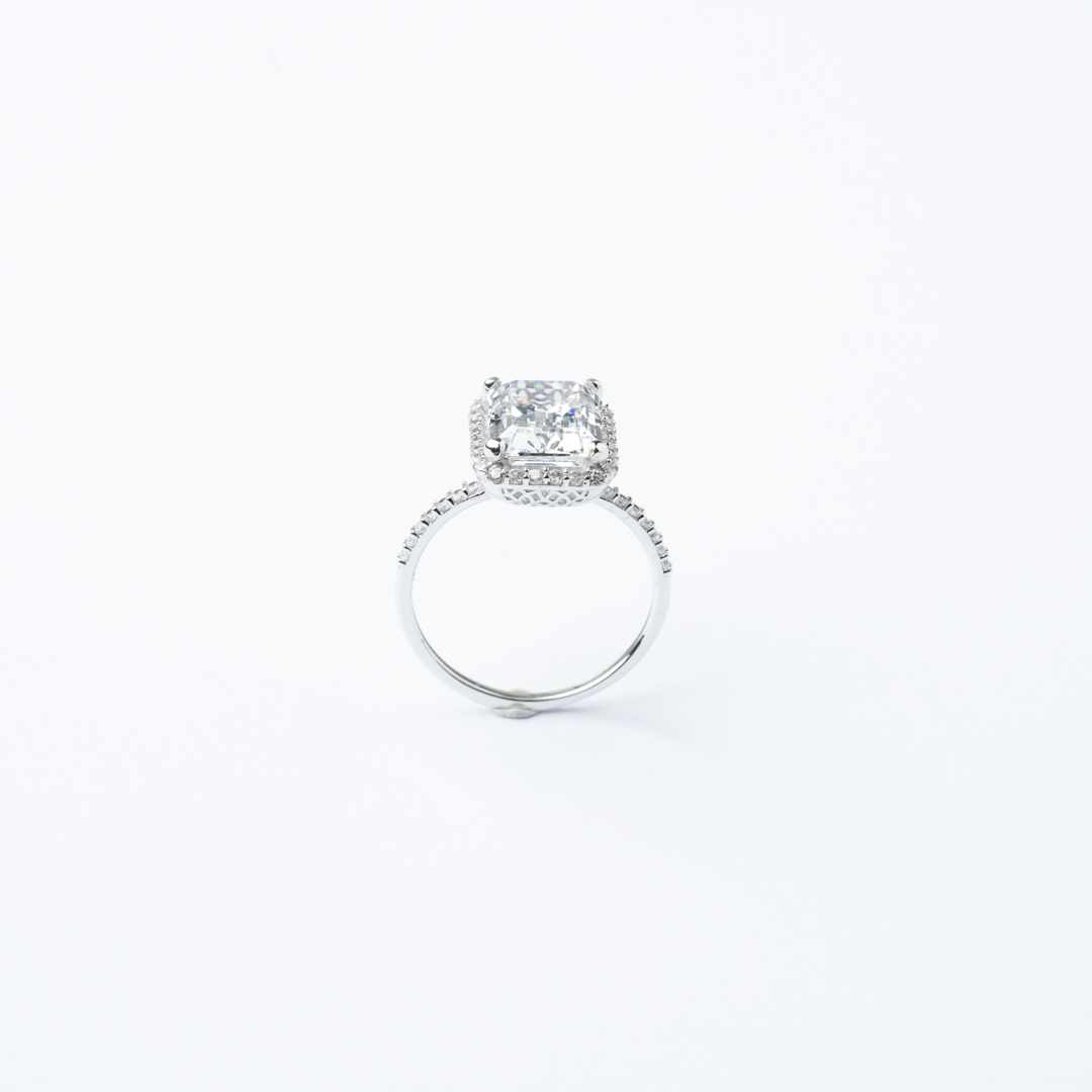  18K Gold Ring 