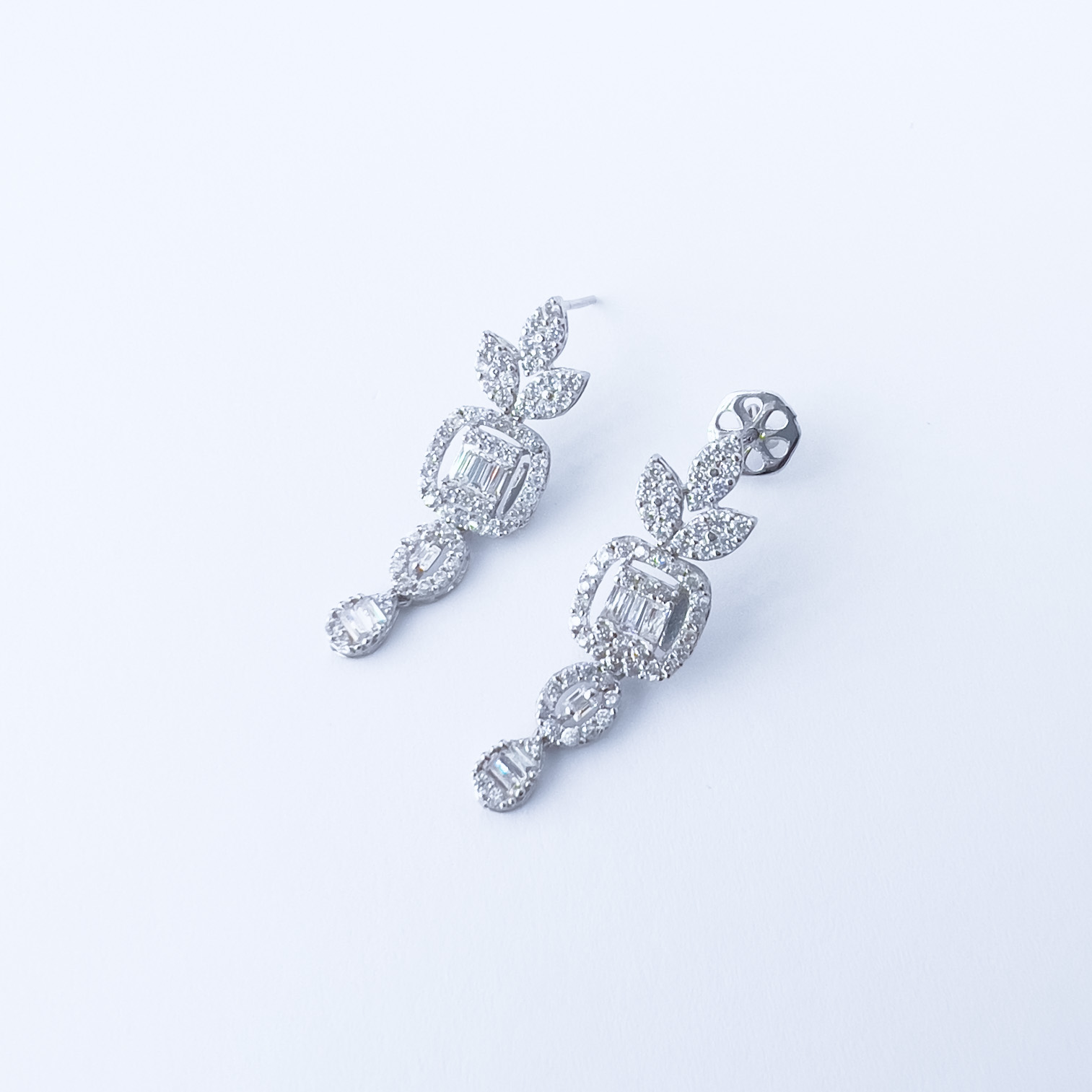  18K Gold Earrings 
