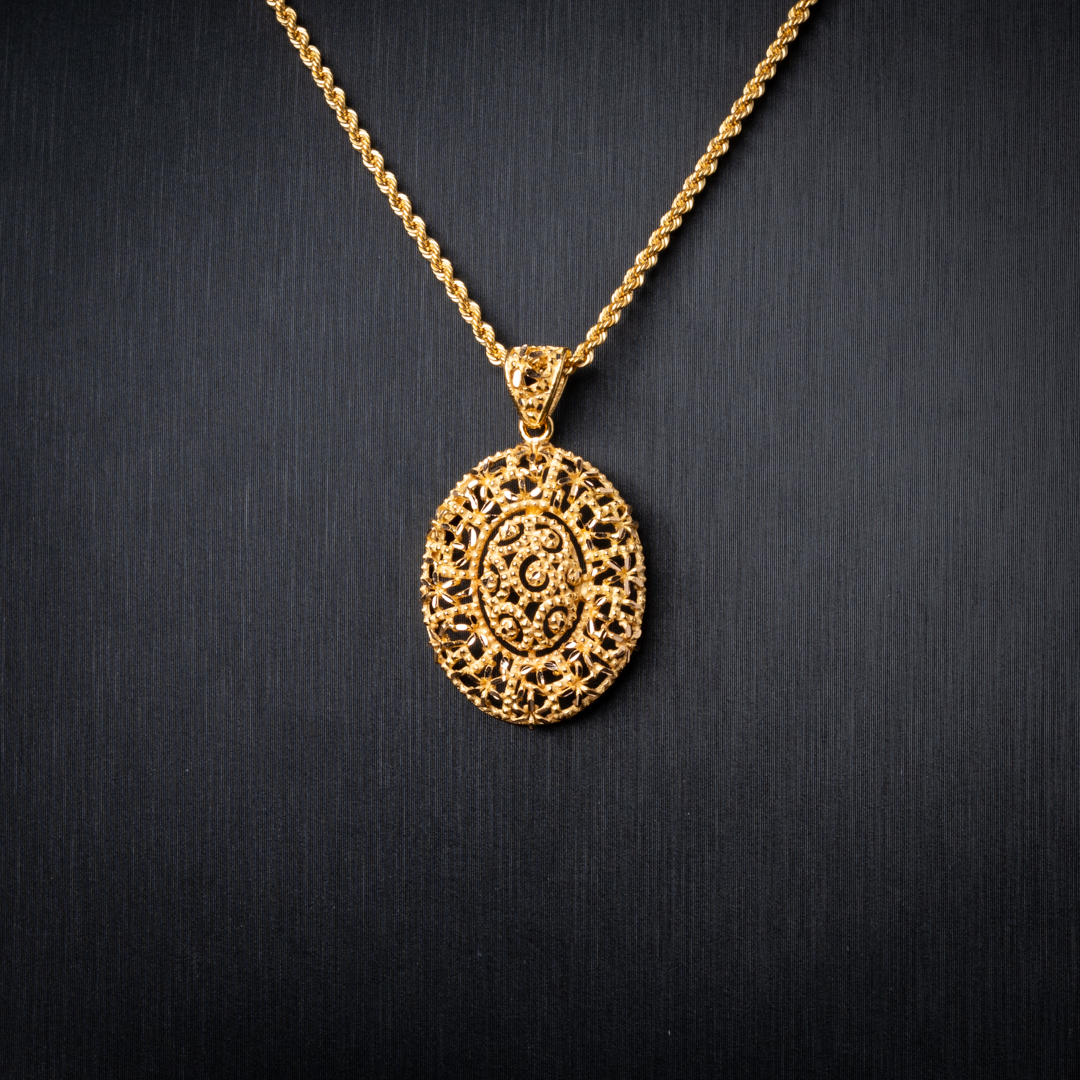  عقد ذهب عيار 21 