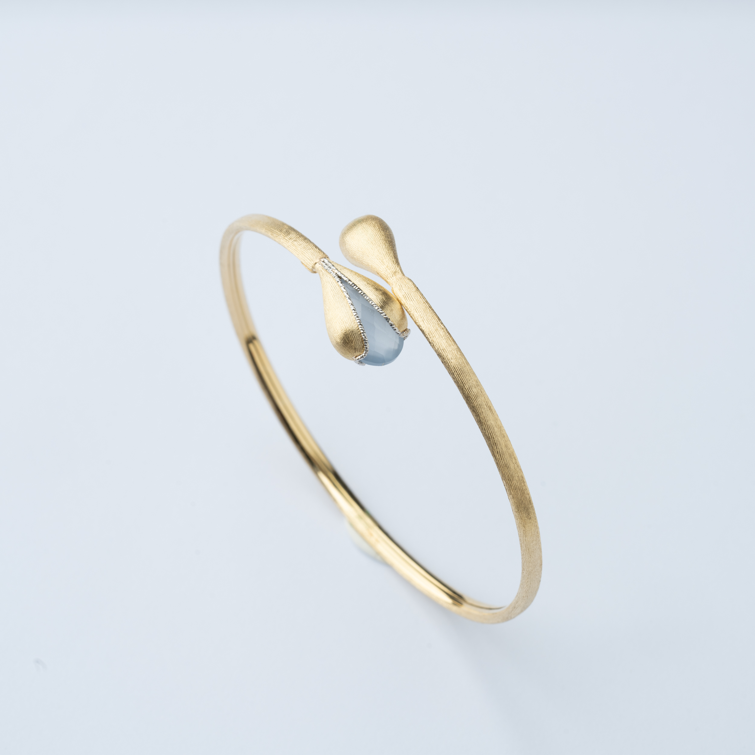  سوارة ذهب عيار 18 