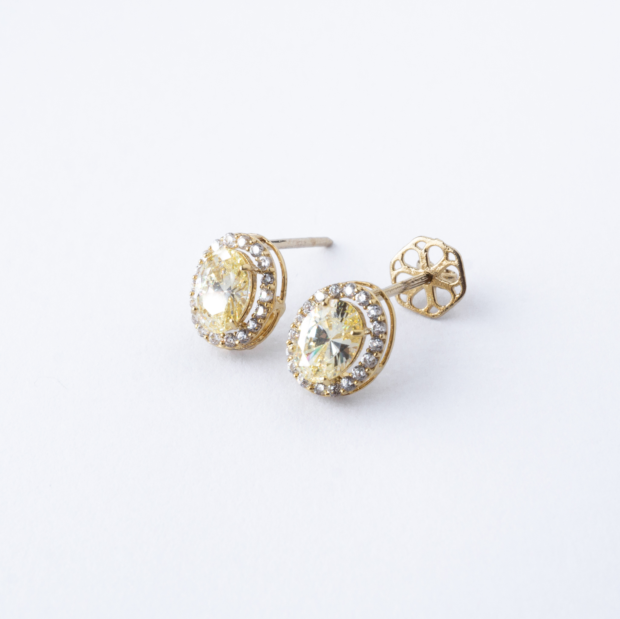  18K Gold Earrings 