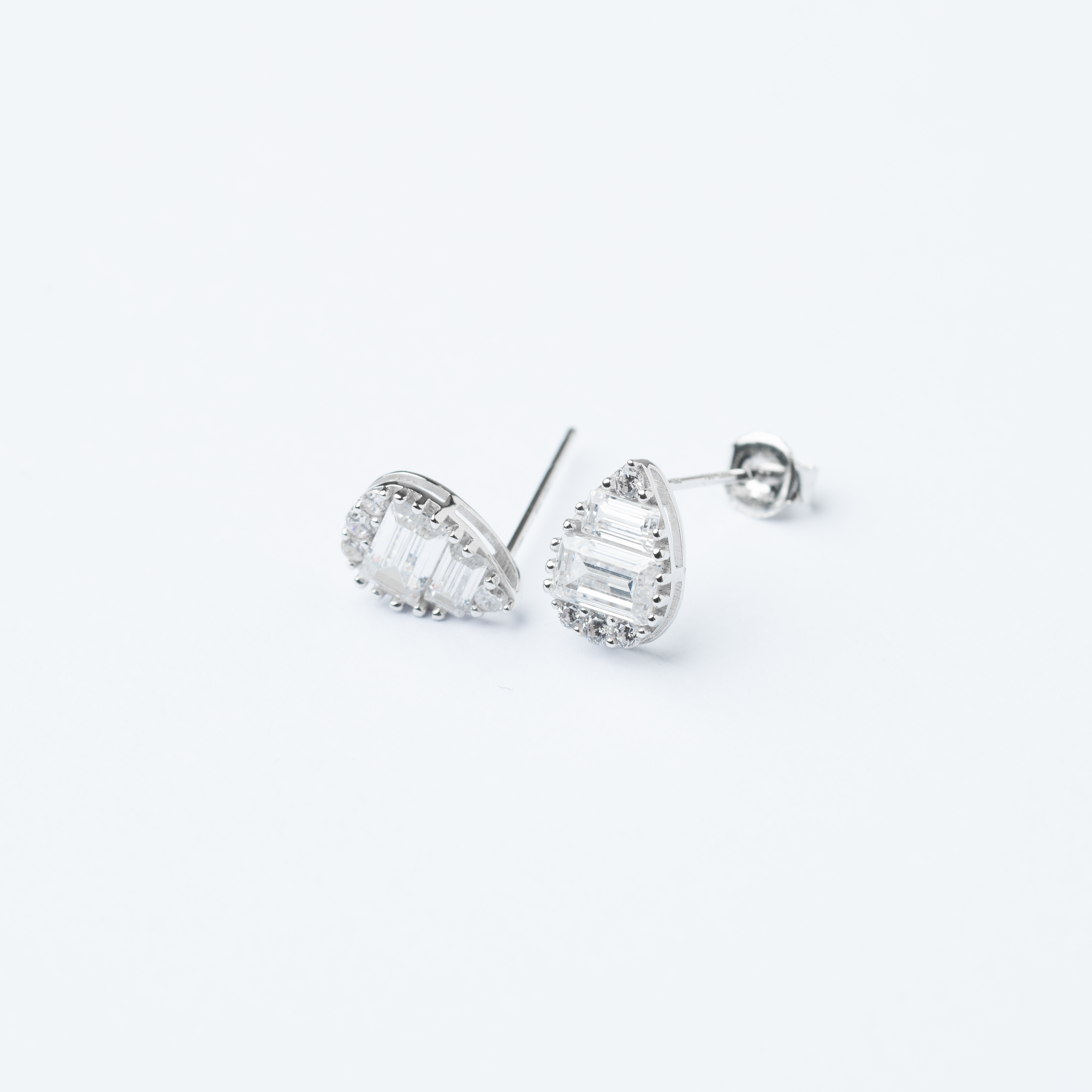  18K Gold Earrings 