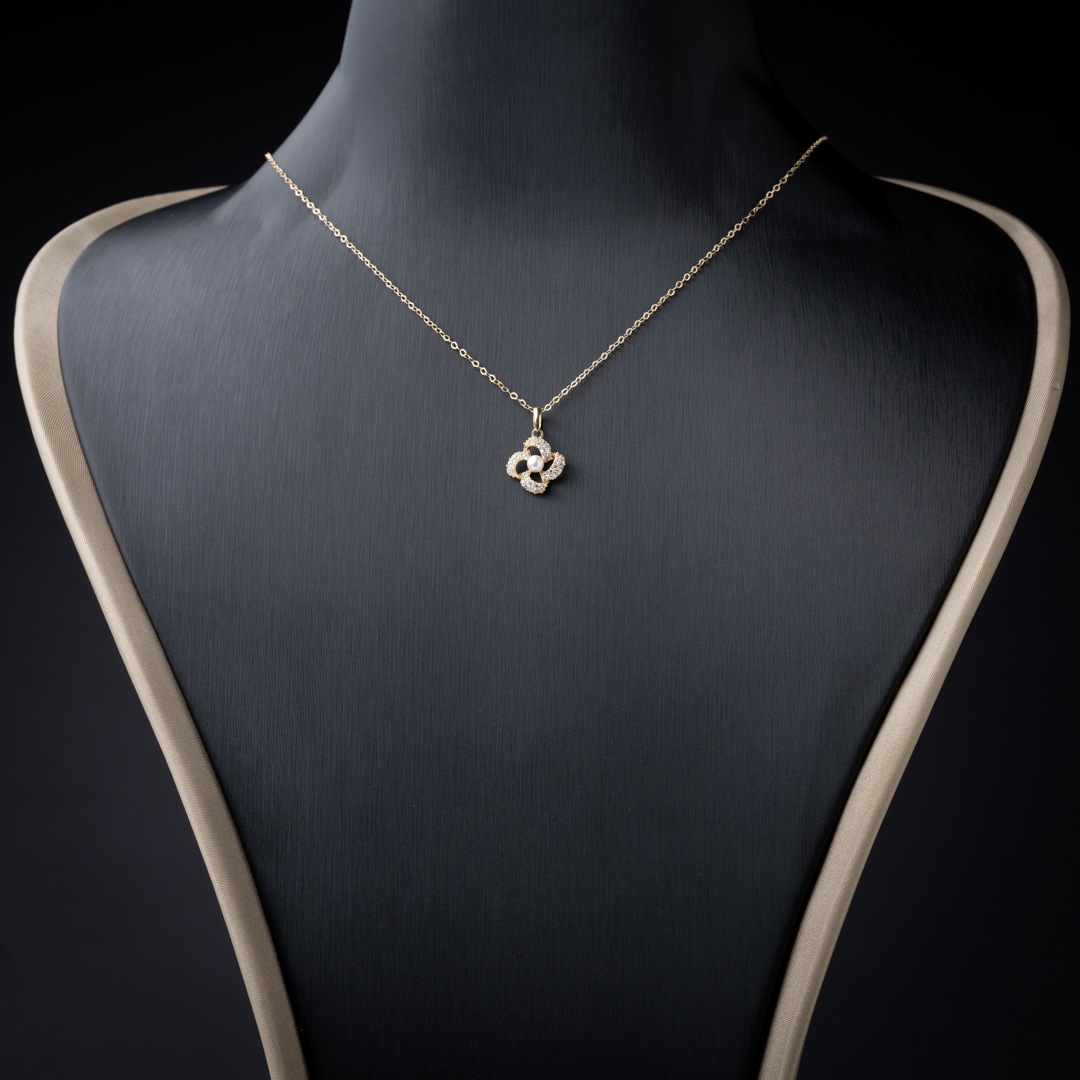  18K Gold Necklace 