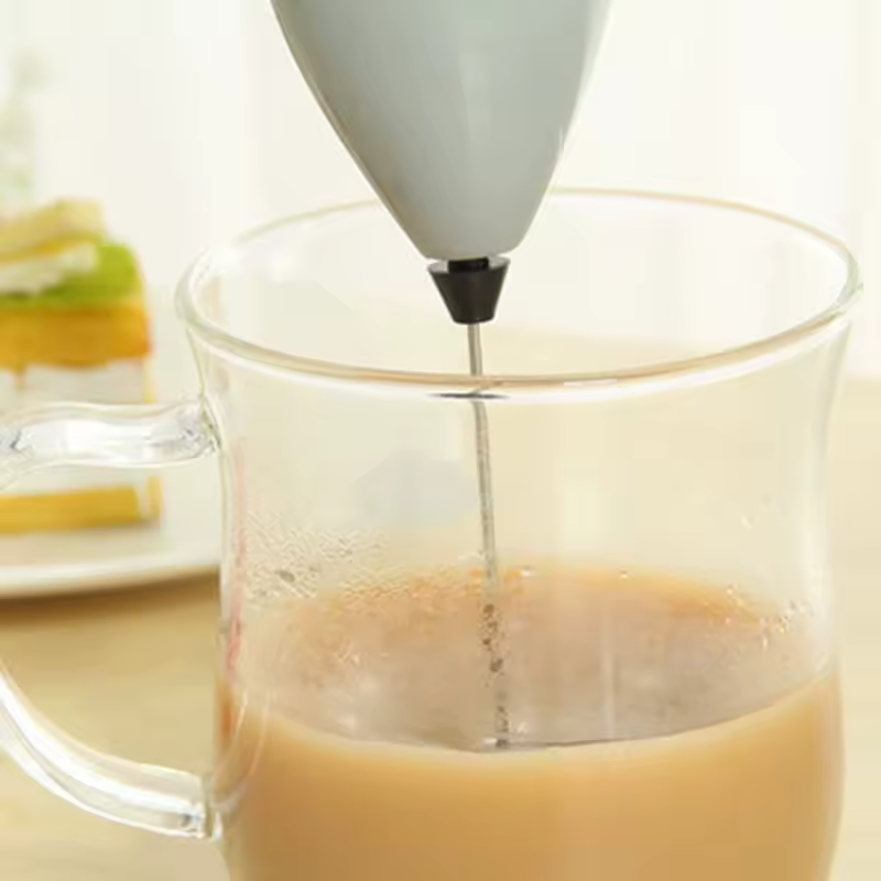 خفاقة حليب كهربائية
