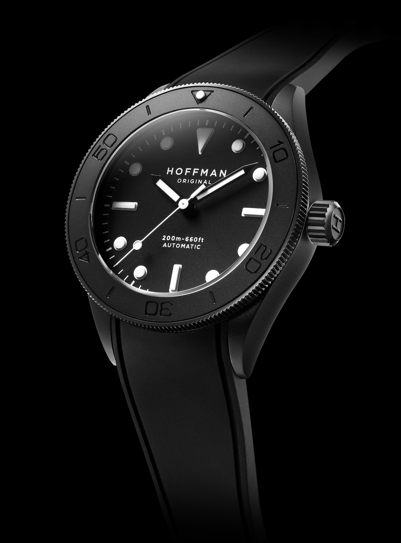 Hoffman watches Diver 40
