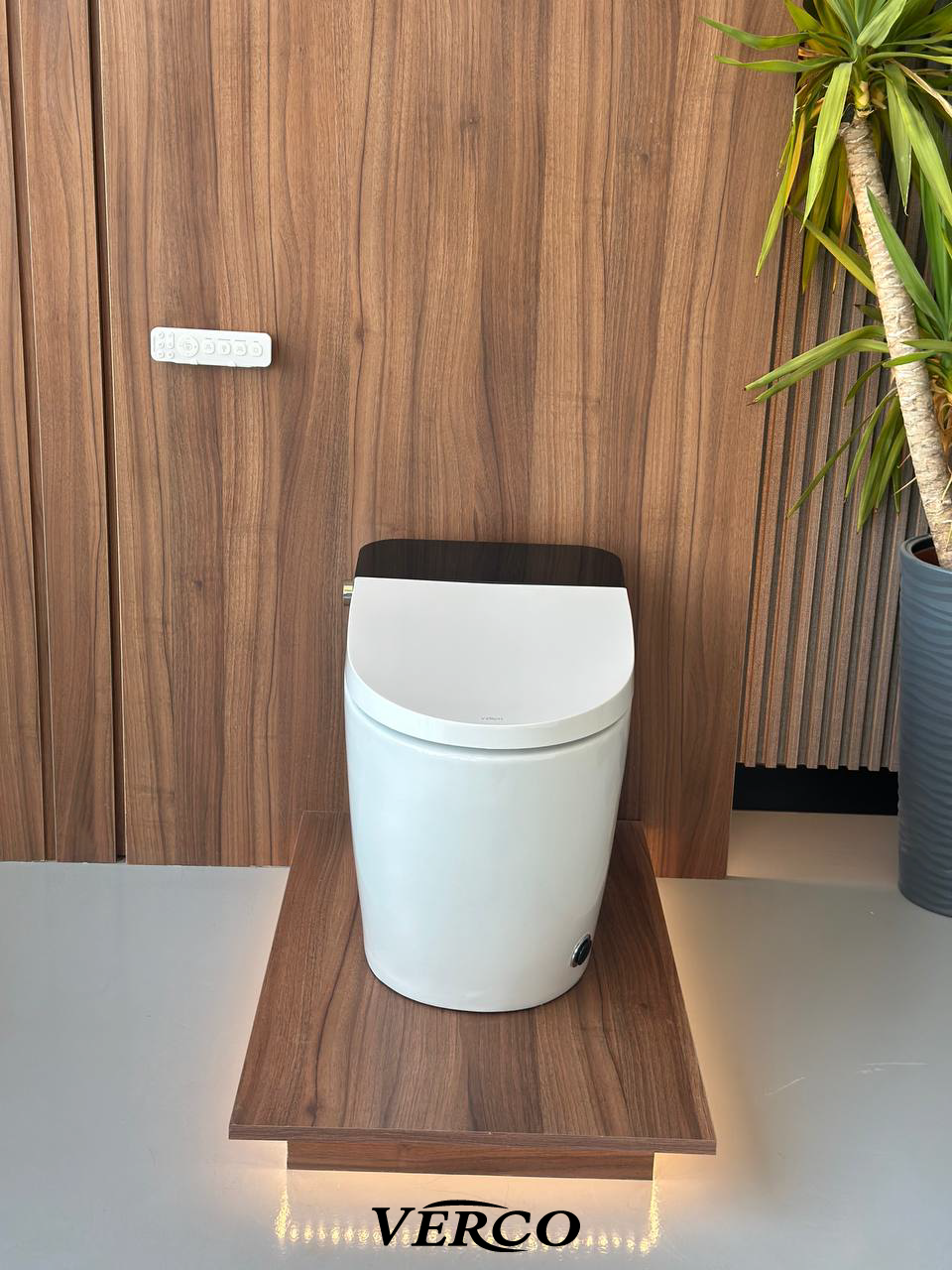  Smart Electronic Toilet with Remote Control – VERCO 25–30 cm 