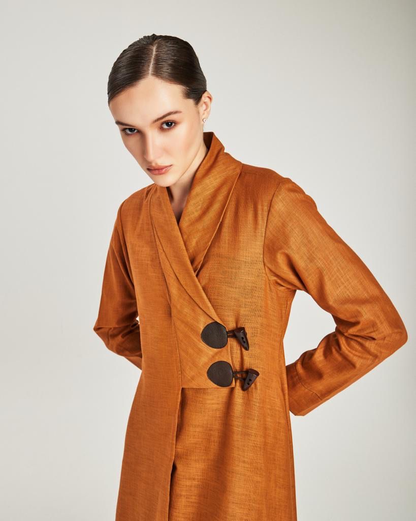 Abayas with soft details and renewed elegance Daily Collection