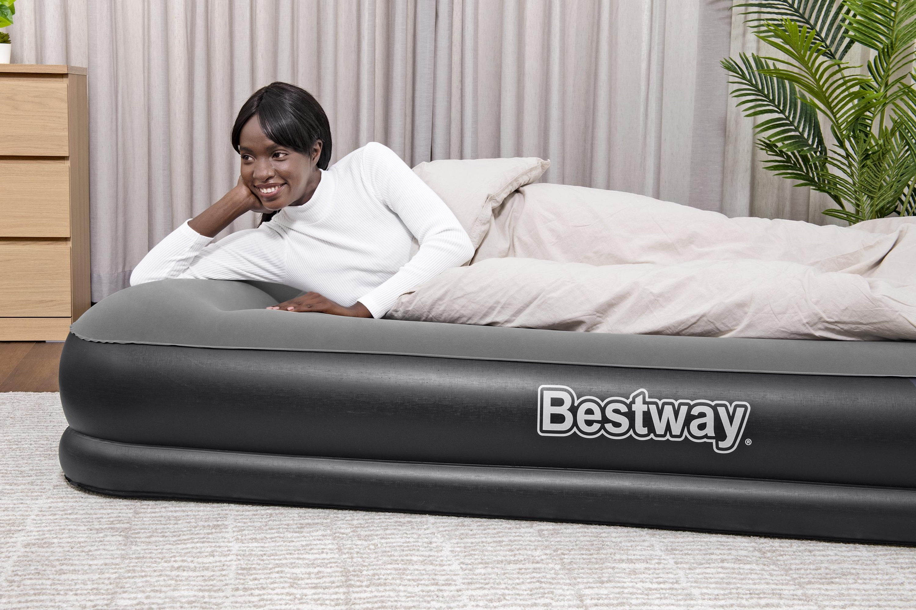  Bestway Tritech Airbed Queen Built-In Ac Pump 1.60M X 84Cm X 62Cm 26-67725 
