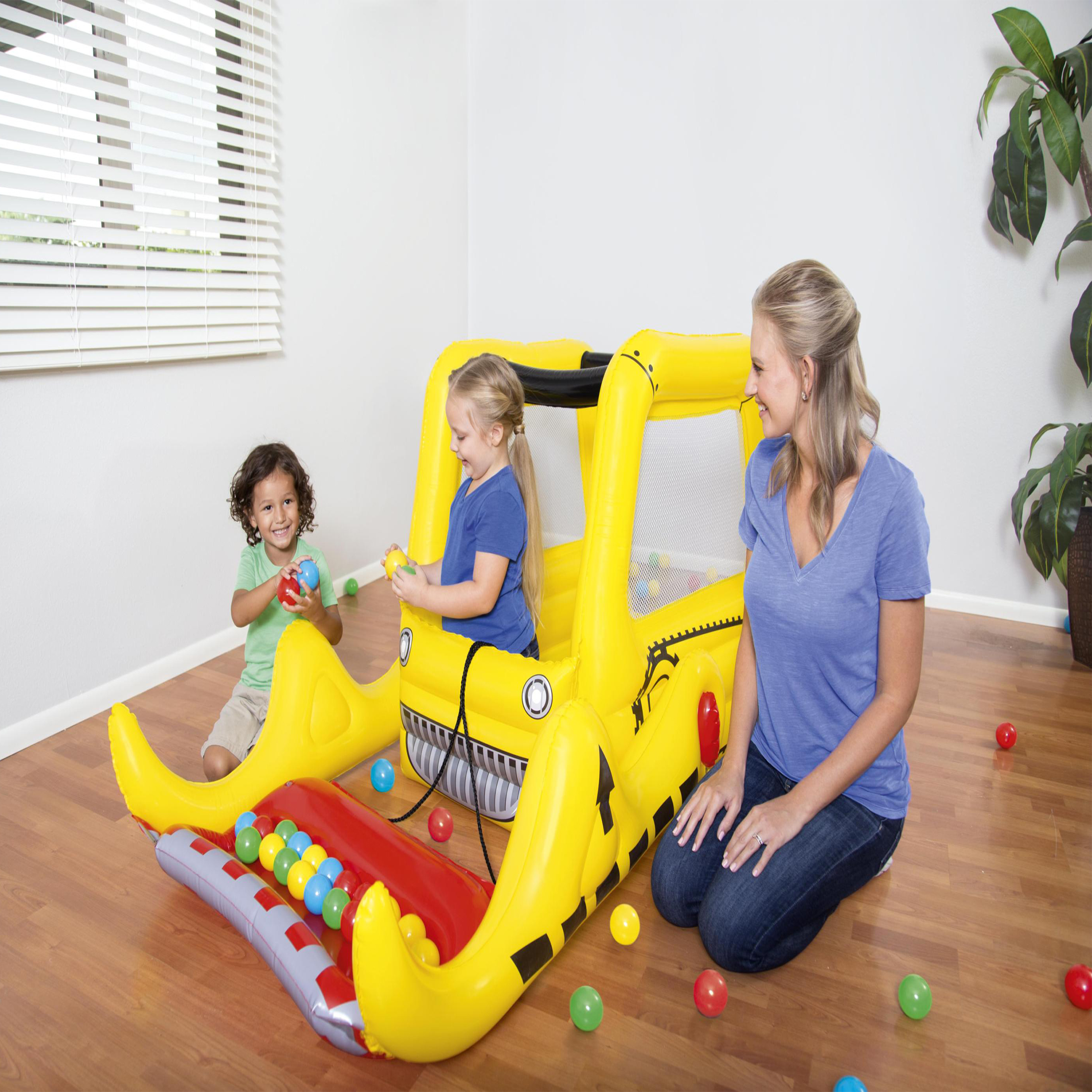  Bestway Bulldozer Ball Pit With Ball 1.98M X 1.05M X 84Cm 26-52278 