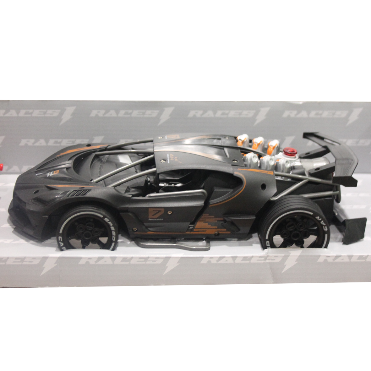  Races R/C Car 1:14 W/Mist Spray & Battery (4CH)10-2372784O 