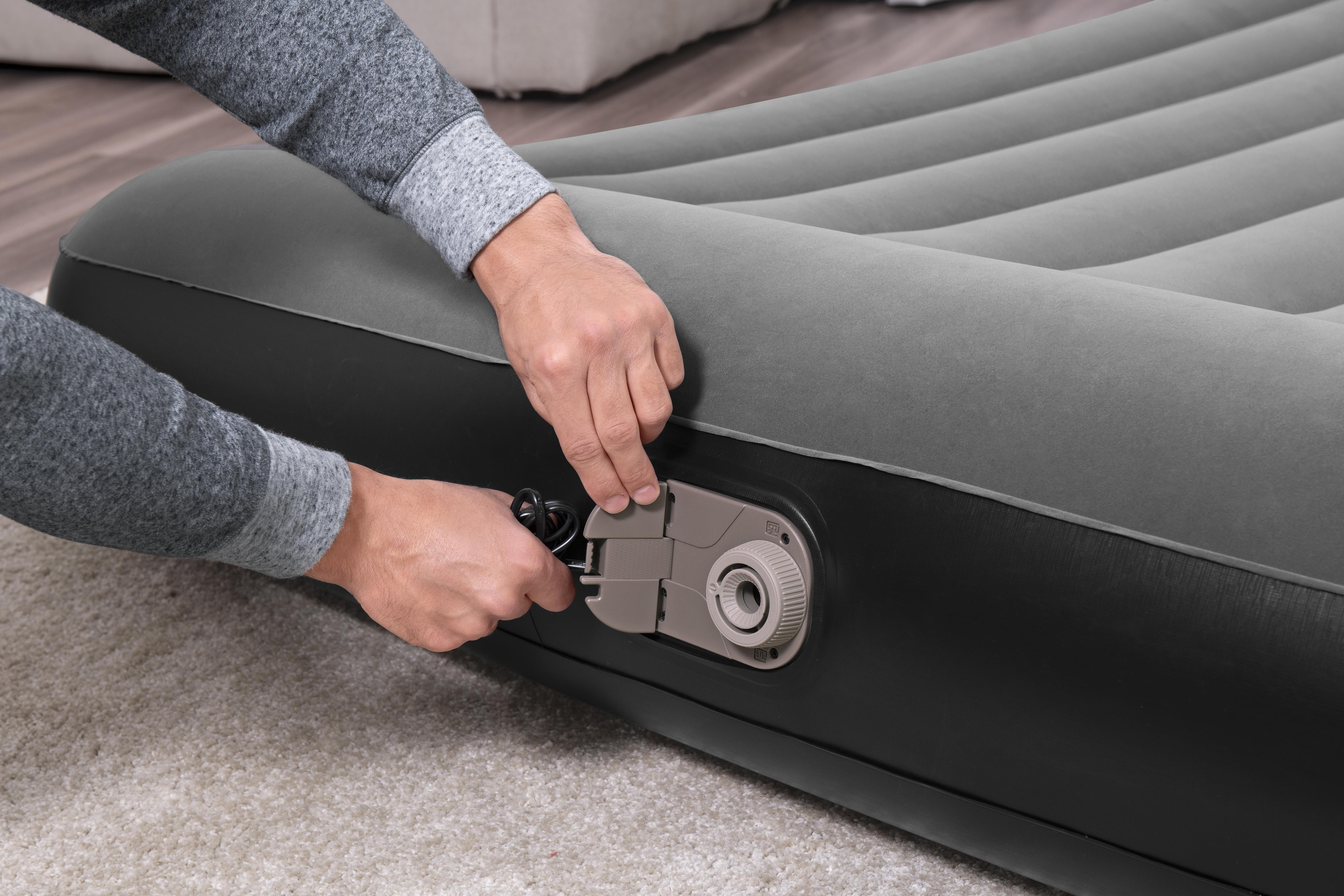  Tritech Air Mattress Queen Built-in AC pump 2.03mx1.52mx30cm  