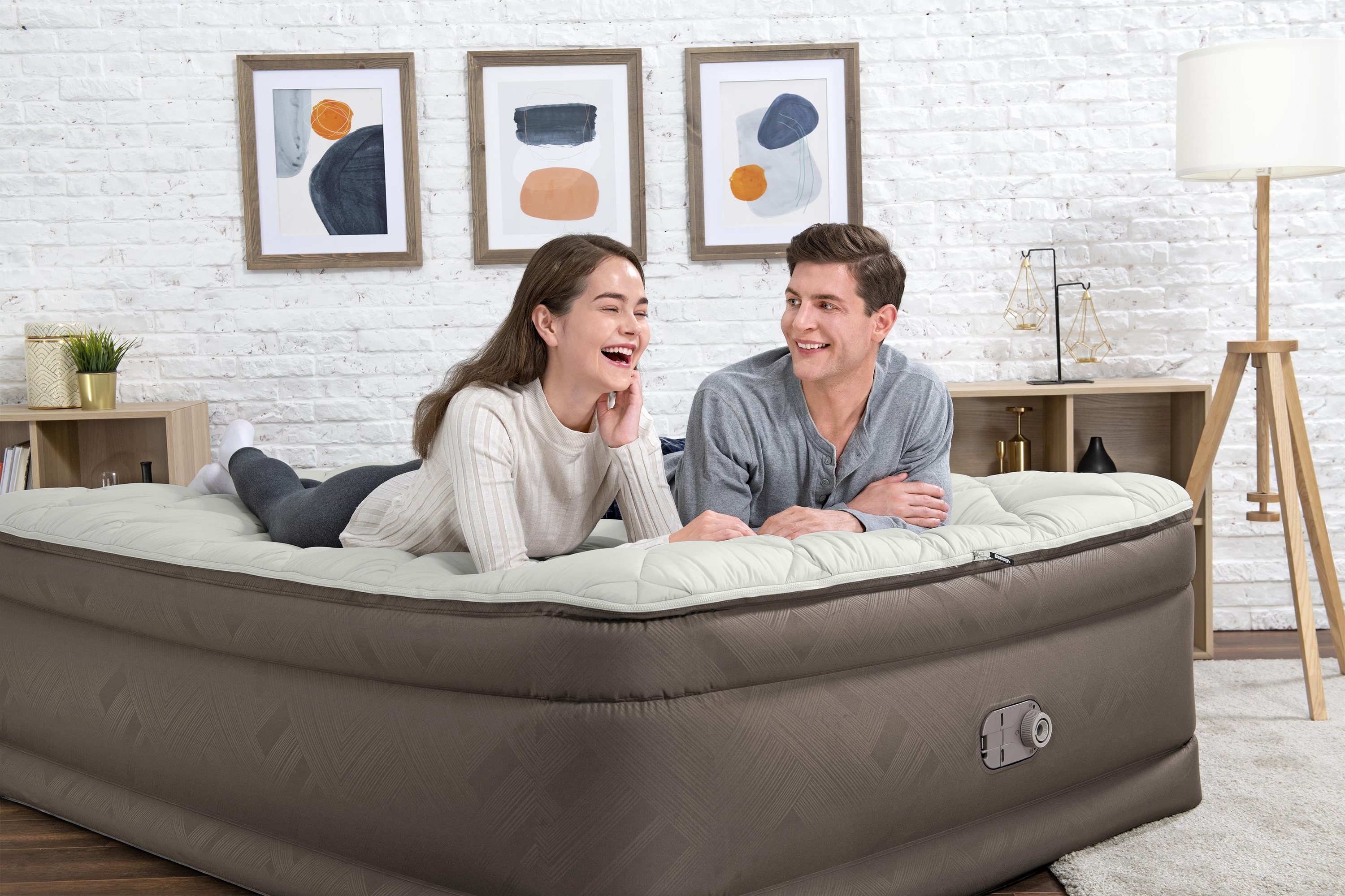   Fortech Duvet Top Air Mattress Queen Built-in AC Pump 2.03M X 1.52M X 51CM  