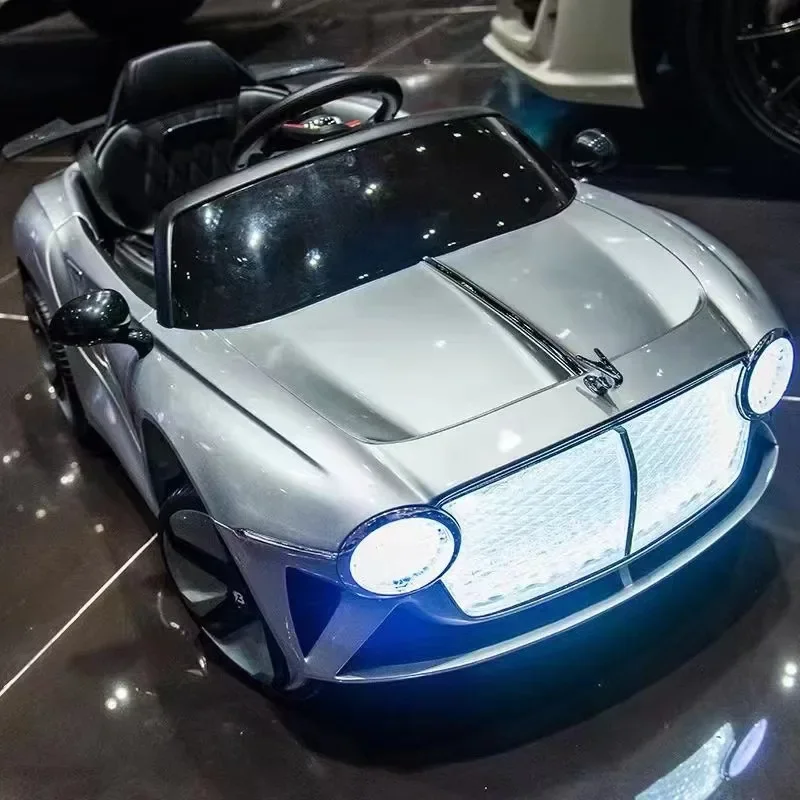 Children's electric vehicles, four-wheeled cars, toy cars, remote control cars, can seat infants and young children