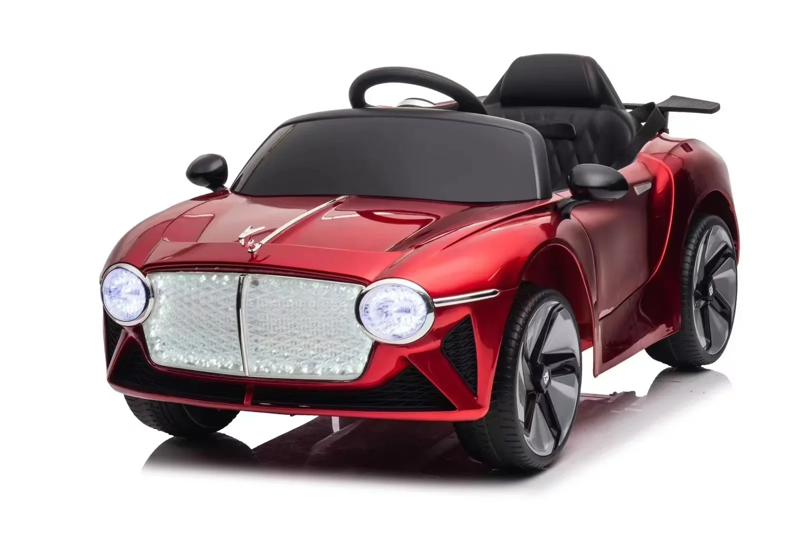 Children's electric vehicles, four-wheeled cars, toy cars, remote control cars, can seat infants and young children