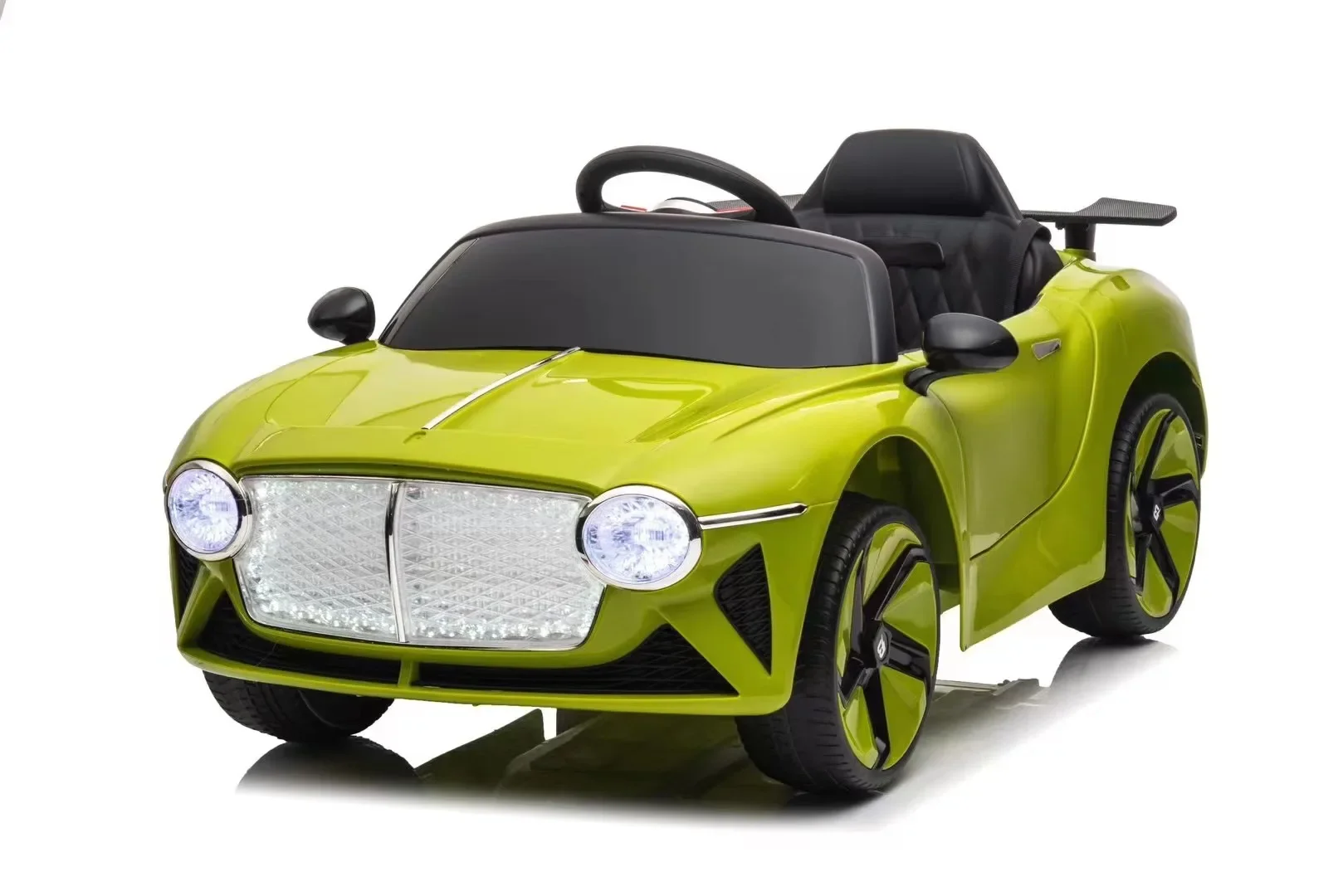 Children's electric vehicles, four-wheeled cars, toy cars, remote control cars, can seat infants and young children