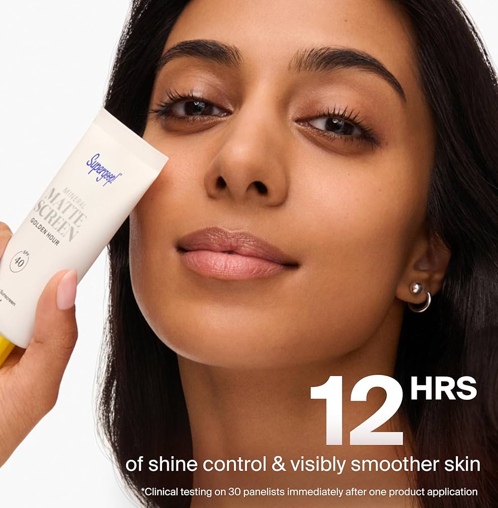  Supergoop! Mineral Mattescreen SPF 40 واقي شمس معدني 100% واسع الطيف، يجمع بين الحماية اليومية والبرايمر في منتج واحد، بتركيبة خالية من الزيوت تمنح البشرة لمسة مطفية، وتقلل مظهر المسام واللمعان، مع مقاومة للماء والتعرق 