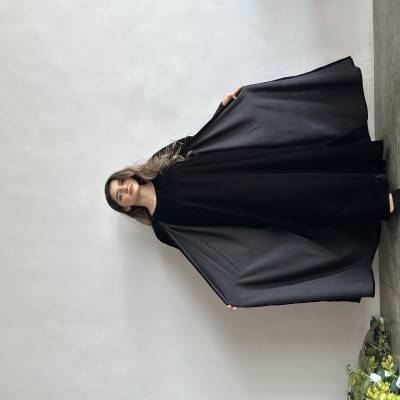 عباية-نسائية-شتوية-تصميم-راقي-تفاصيل-انيقة