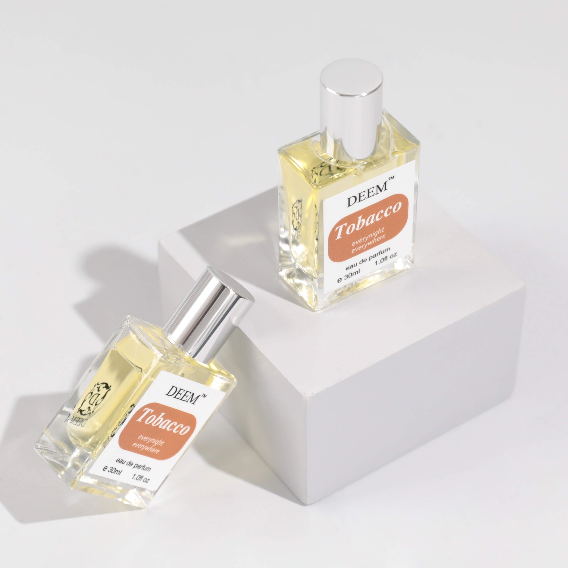 عطر DEEM Tobacco ضمن تغليف هدية رسيل