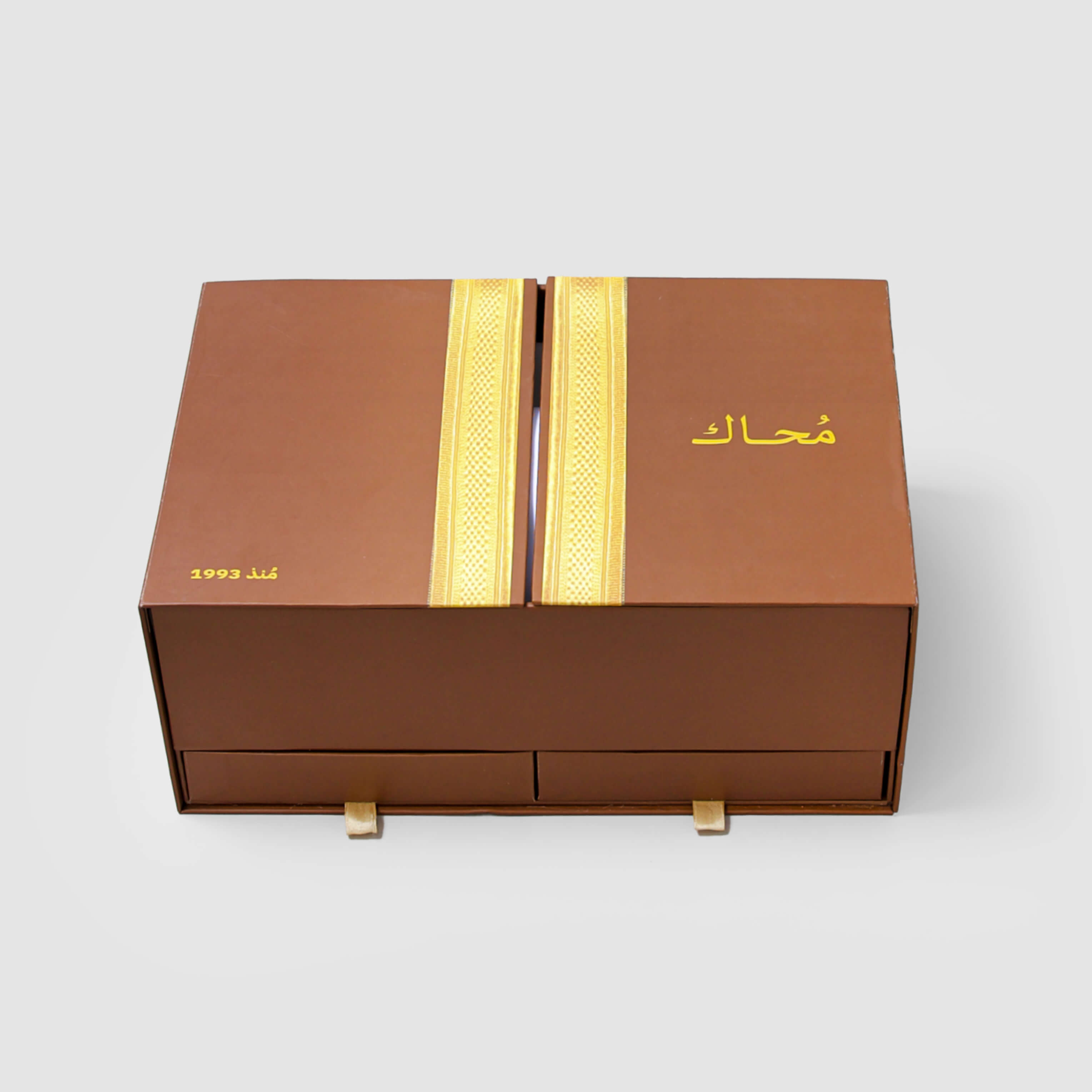 Premium men's fabric - a distinctive gift from Raseel