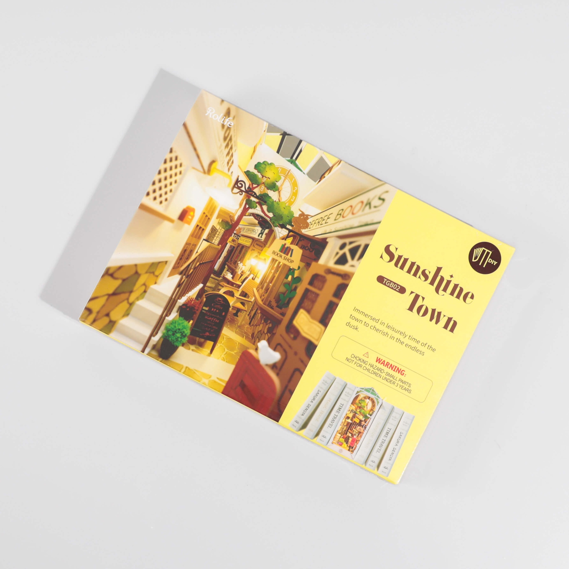 مجسم DIY مضاء Sunshine Town لركن المكتبة